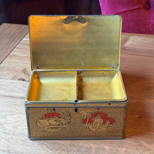 Vintage De Gruyter Chest - Oriental Decor with Elephant & Insert Tray (1930s/1950s)