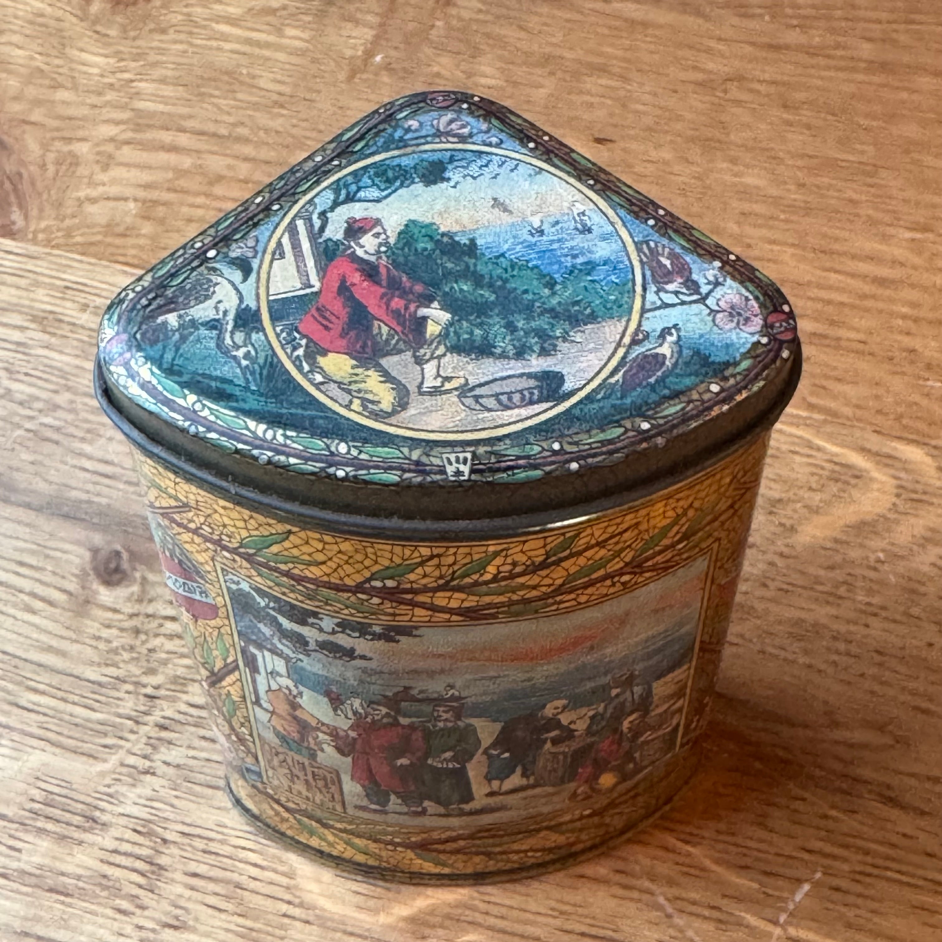 Antique Triangular Tea Tin - Chinoiserie & Gold Crackle