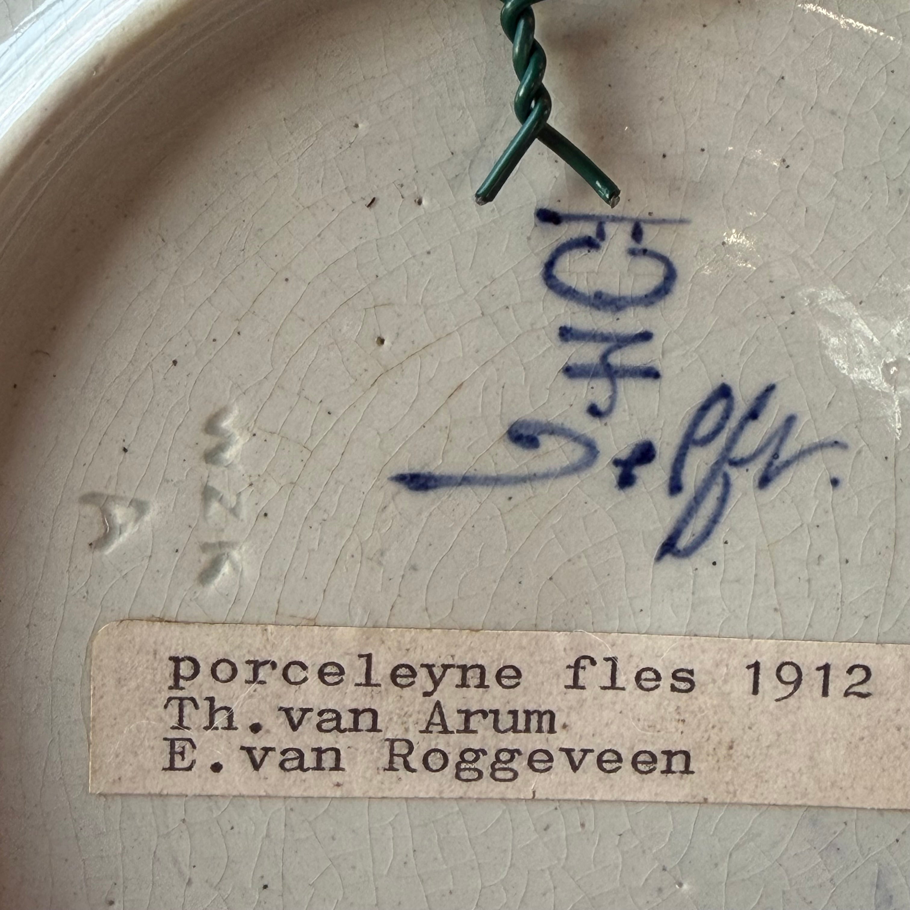 Antiek Delfts blauw wandbord met zeilboot – De Porceleyne Fles (Royal Delft), 1912