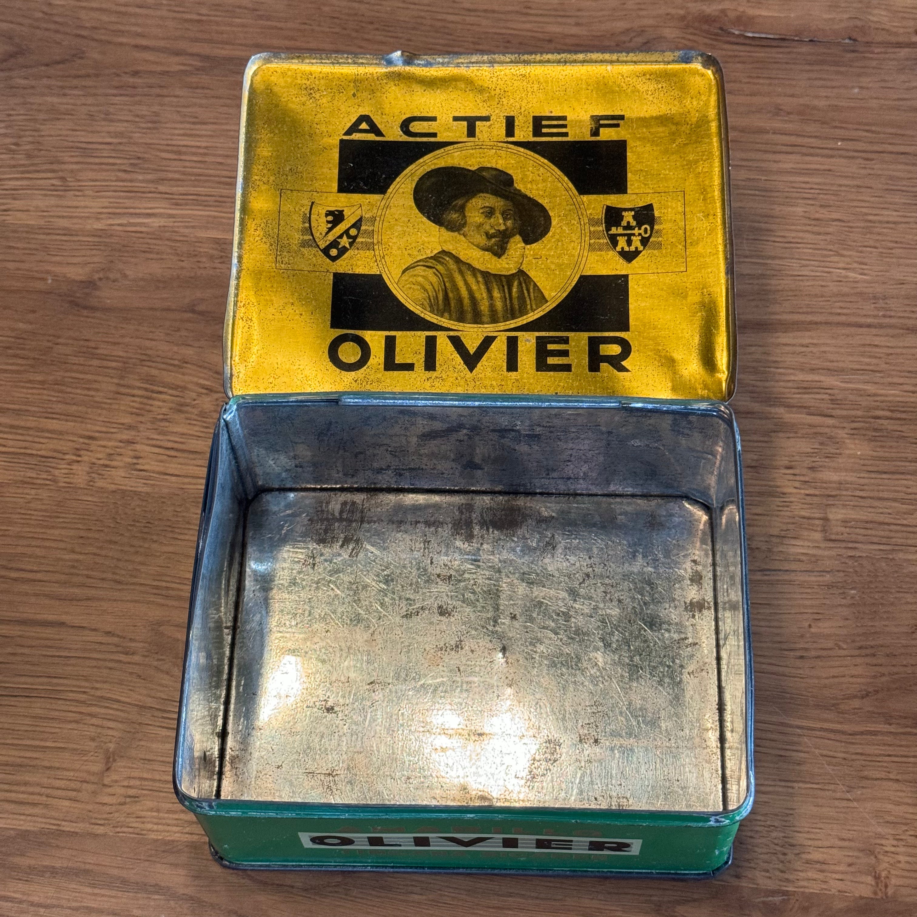 Olivier Amarillo Tingana Sigarenblik The Collectionist