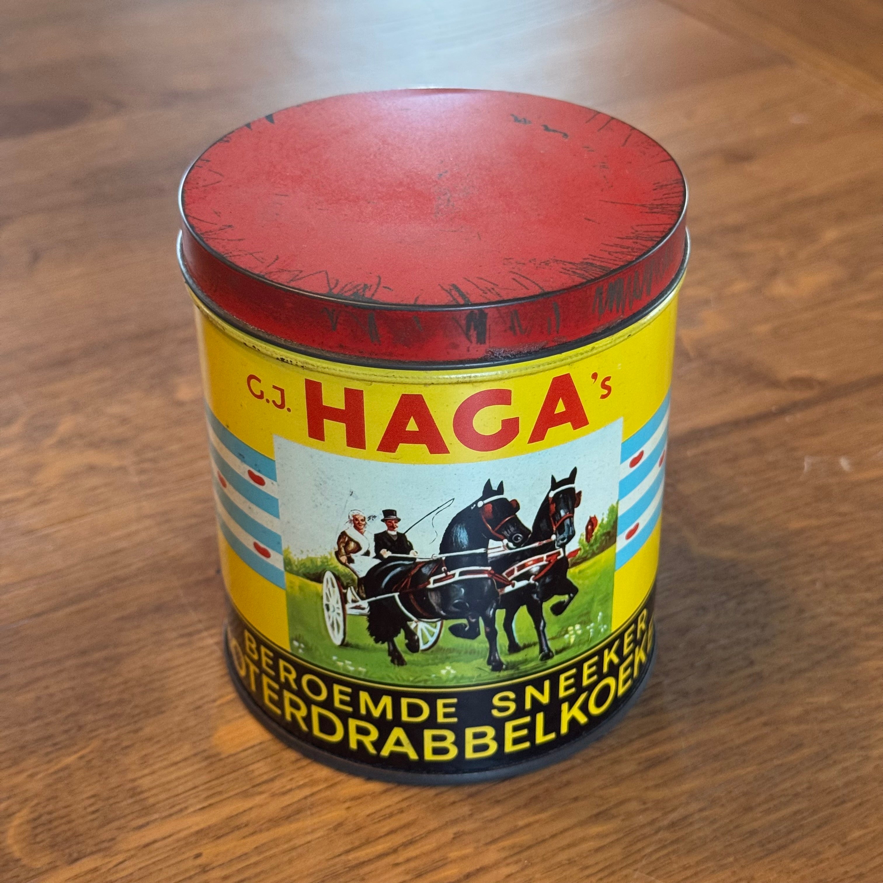 C.J. Haga’s Sneeker Drabbelkoek Blik – Friesland ca. 1950s