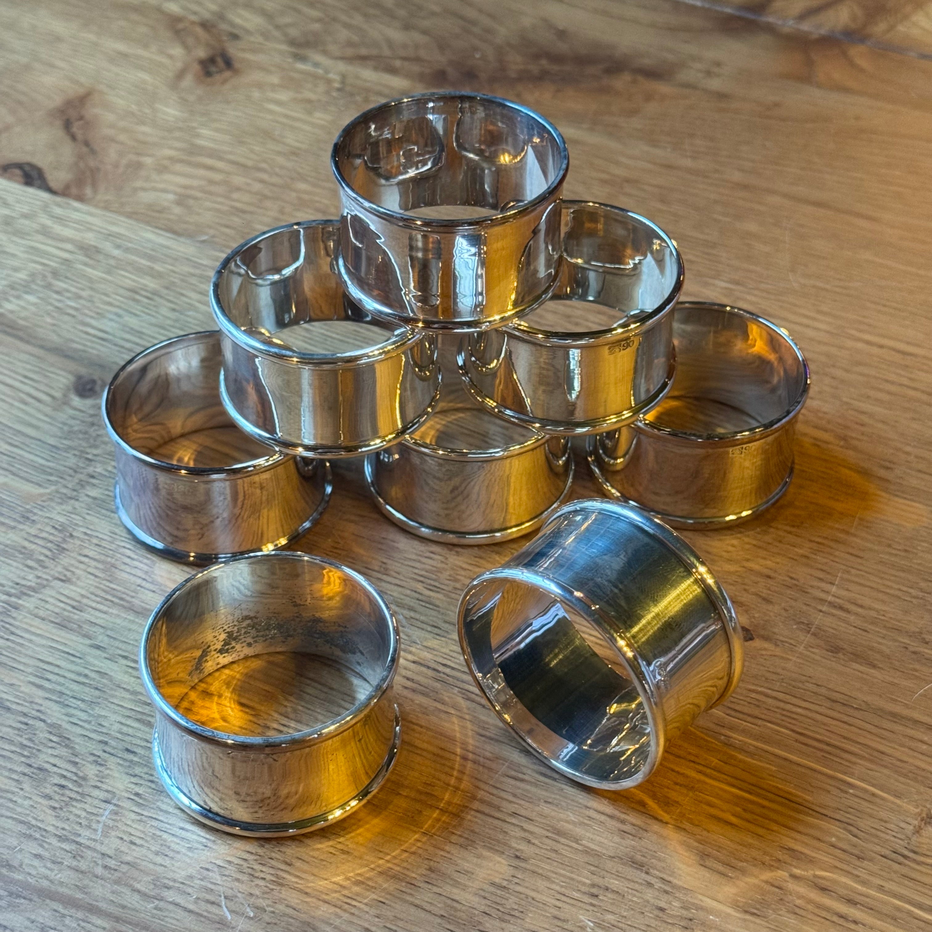 Set of 8 Silver-Plated Napkin Rings – 2S90 – Timeless Elegance
