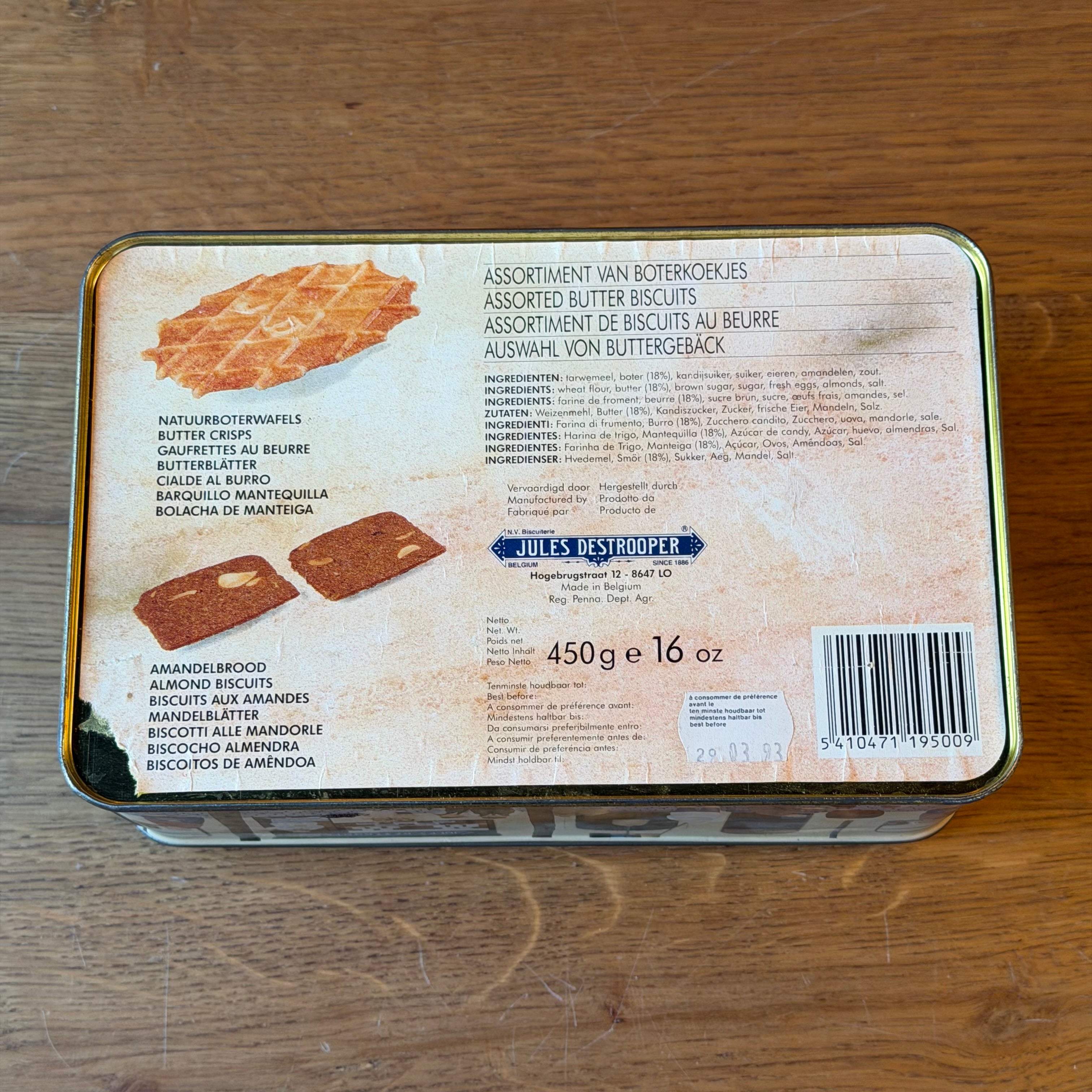 Jules Destrooper village scene biscuit tin – rectangular Belgian biscuit tin