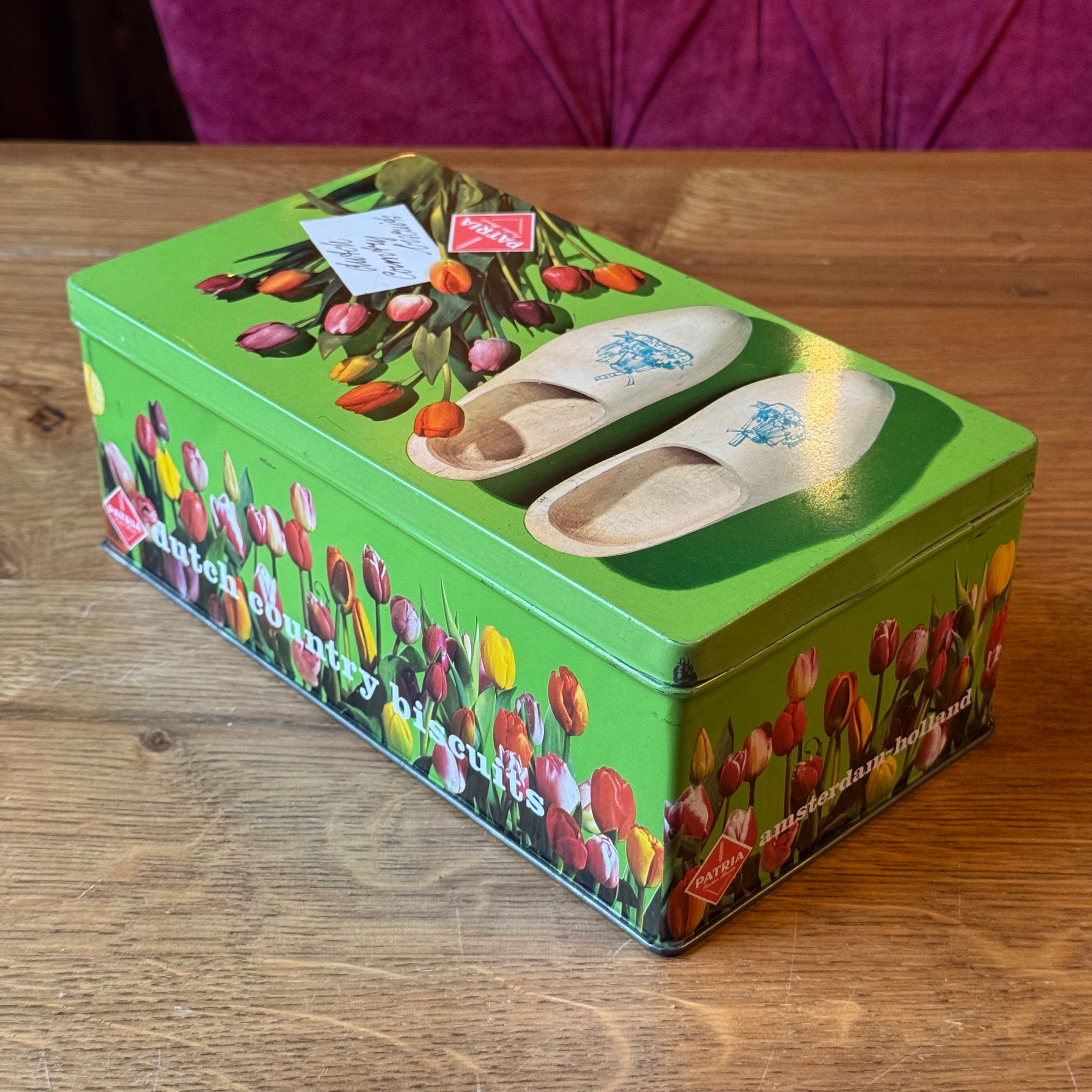 Vintage Patria Dutch Country Biscuits Tin – Clogs & Tulips