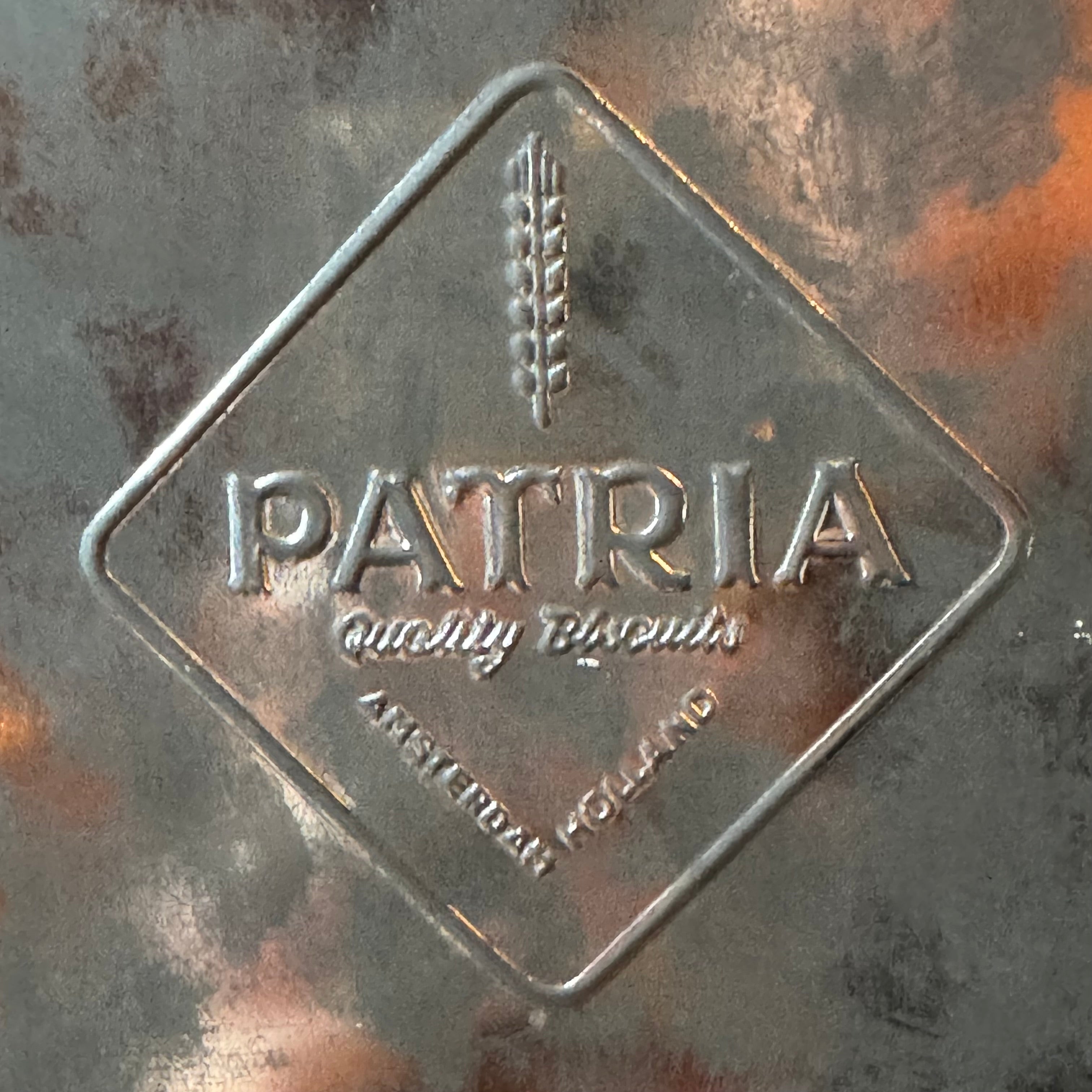 Vintage Patria Dutch Country Biscuits Tin – Clogs & Tulips