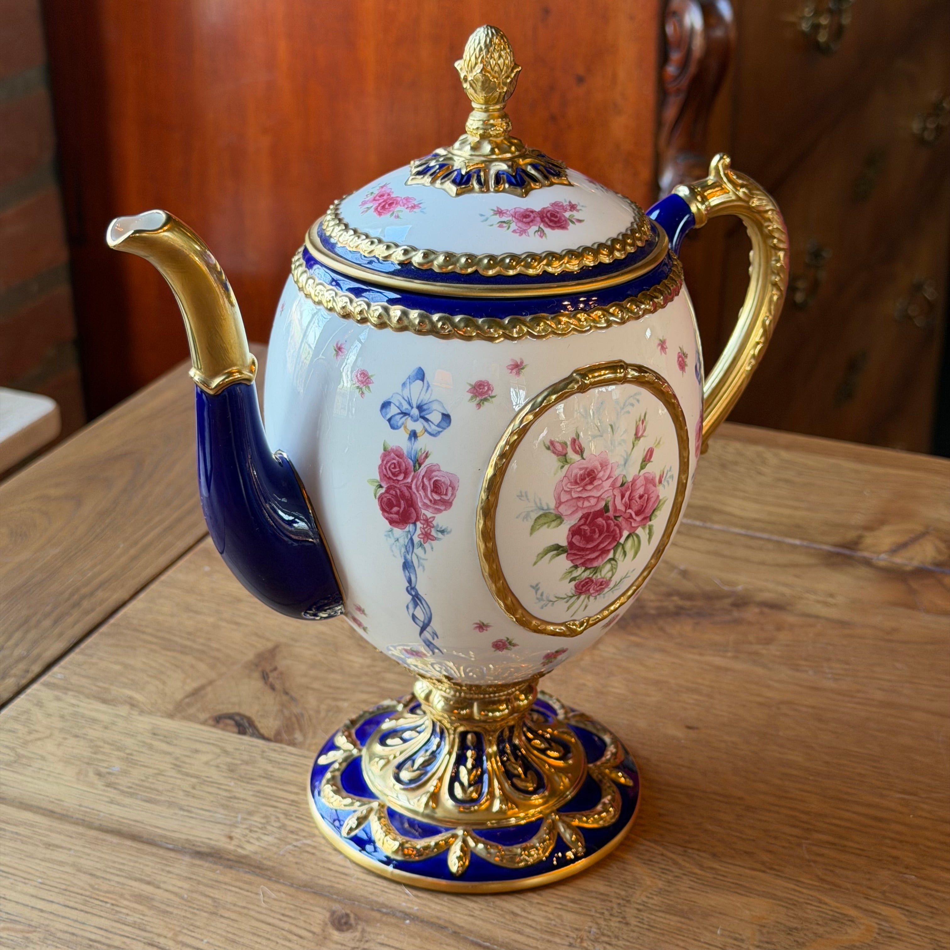 House of Fabergé – The Fabergé Egg Imperial Teapot – decorative porcelain teapot