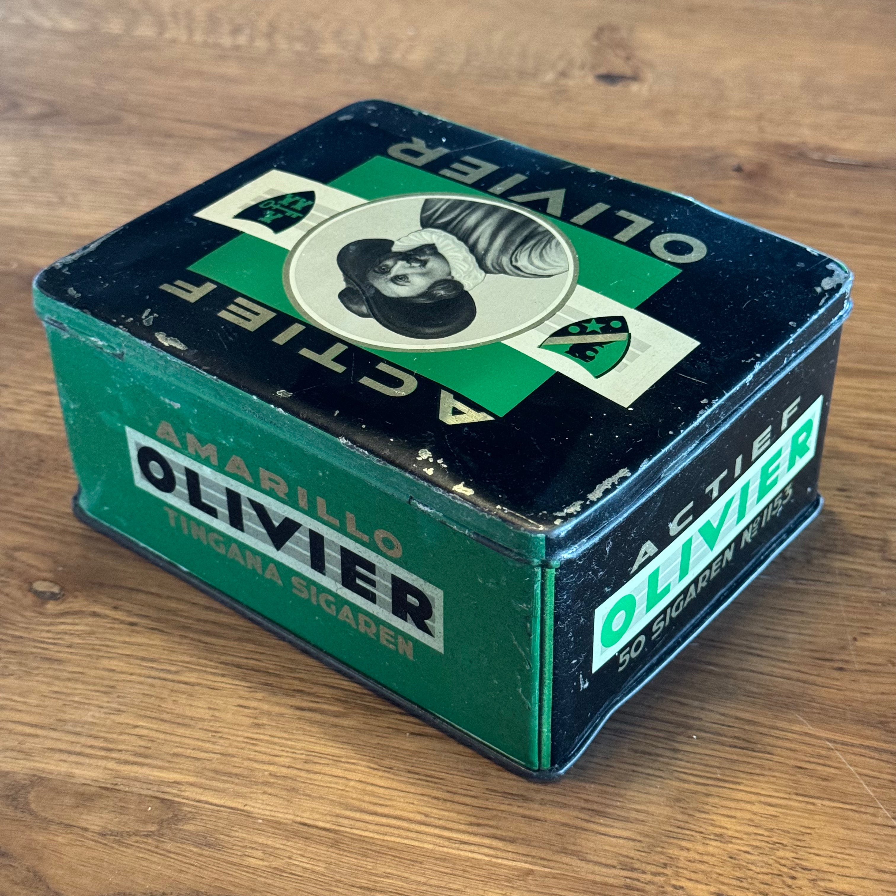 Olivier Amarillo Tingana Sigarenblik The Collectionist