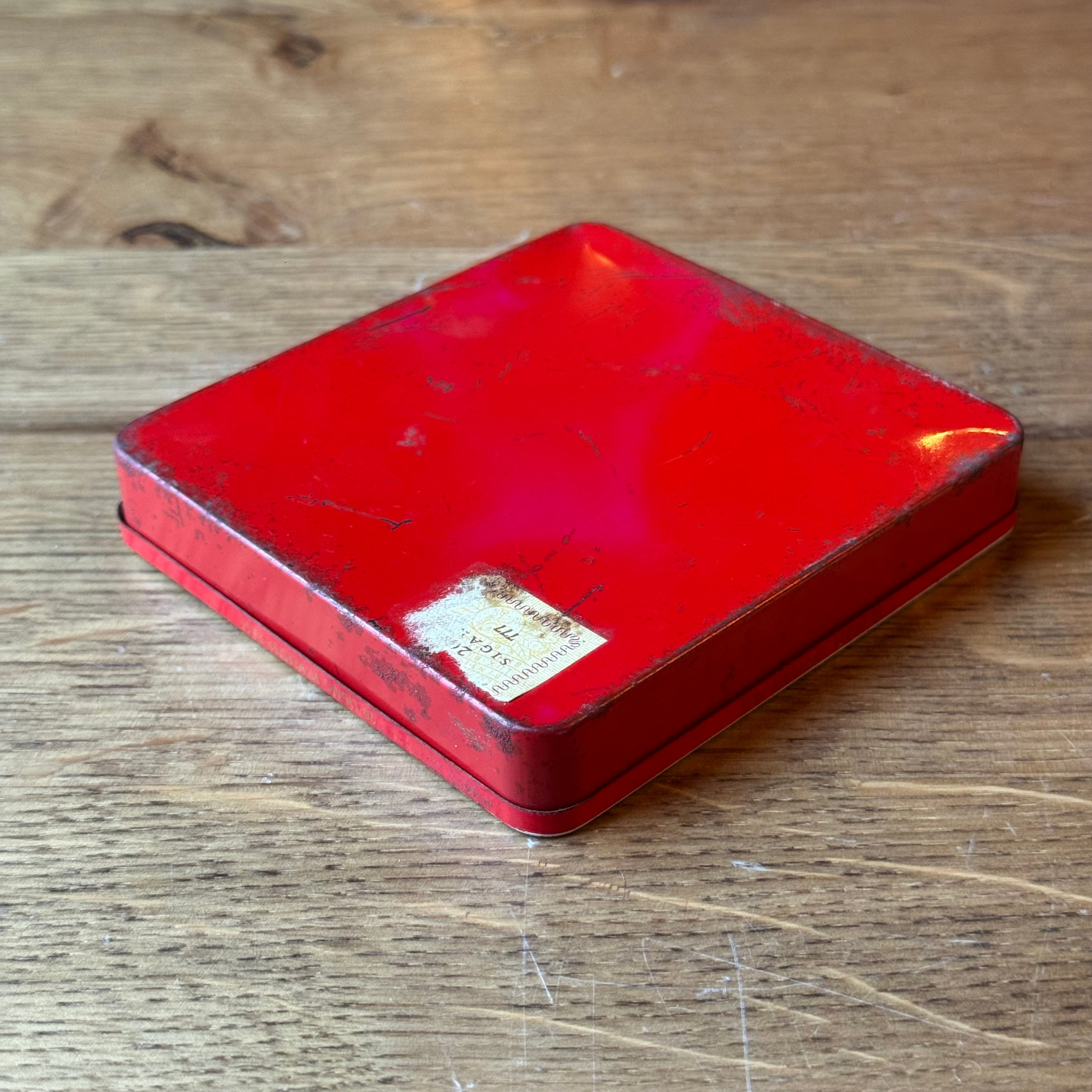 Captain Page Cigar Tin – Vintage Red Tin