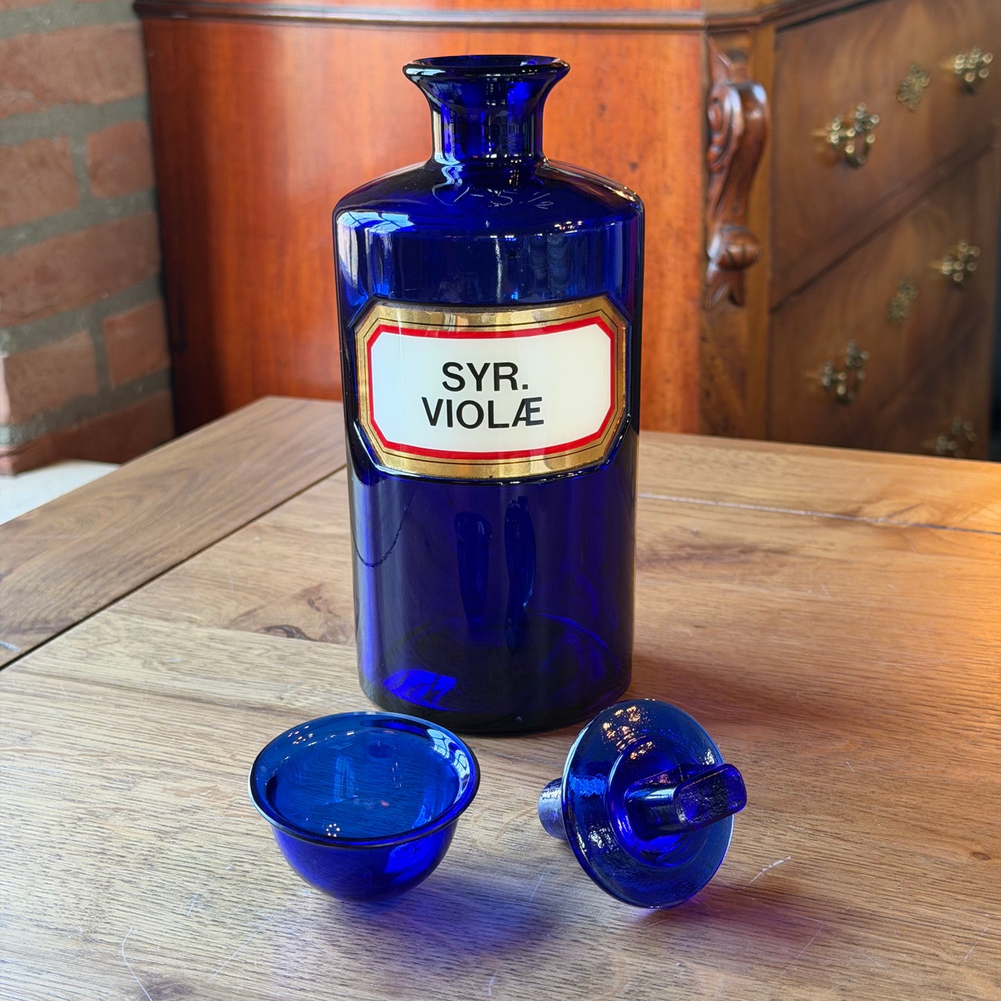 Antieke apothekersfles SYR. VIOLAE – kobaltblauw glas (24 cm)