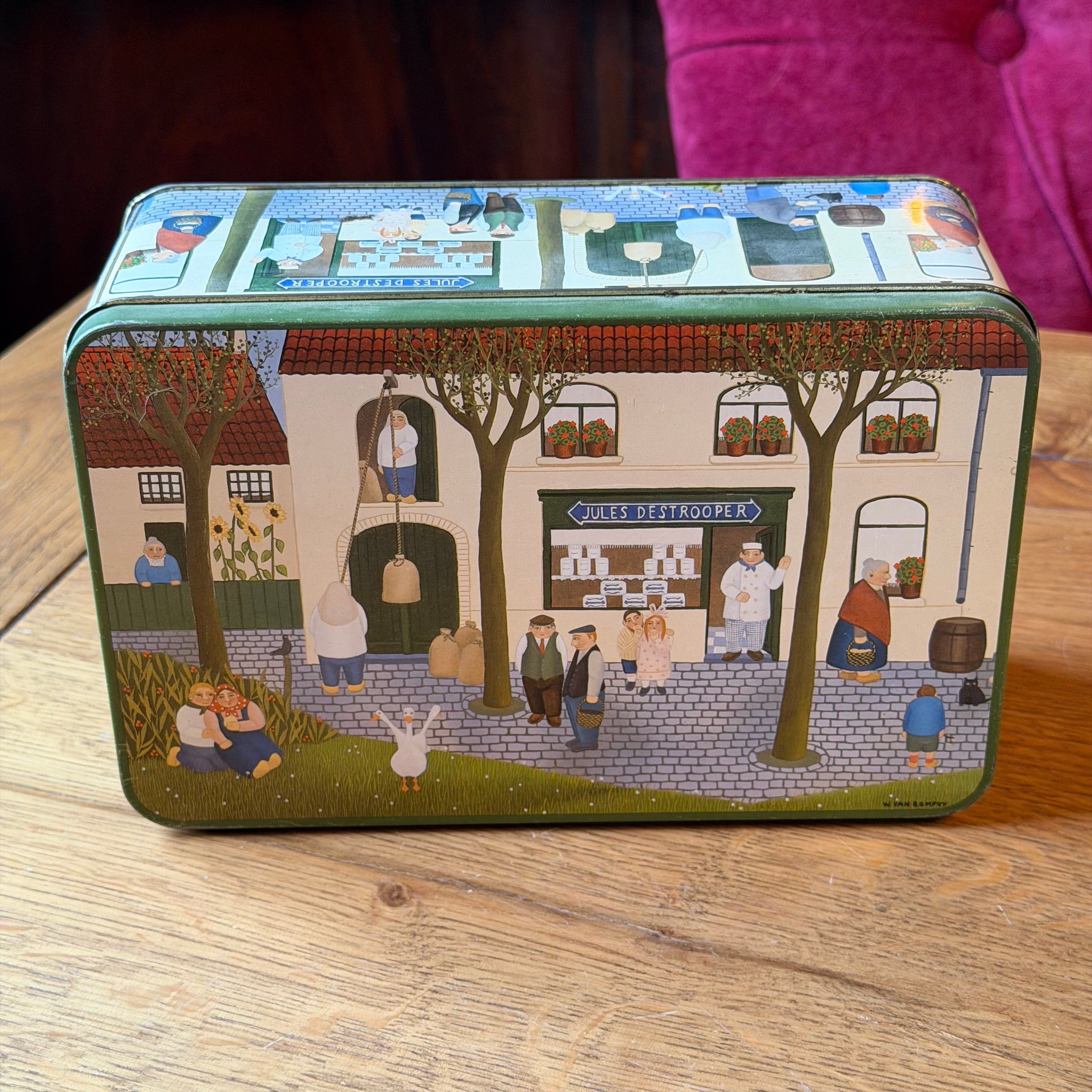 Jules Destrooper village scene biscuit tin – rectangular Belgian biscuit tin
