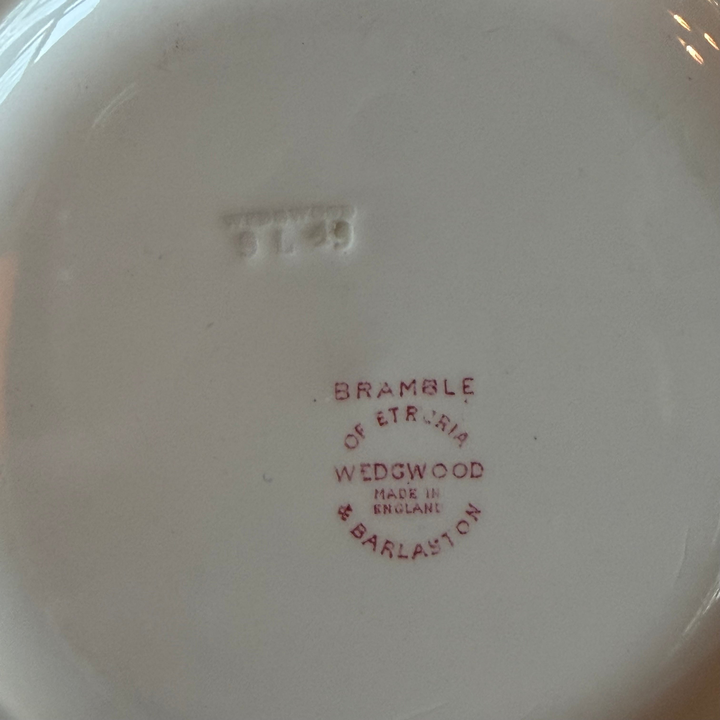 Wedgwood Bramble of Etruria Plate – English Pottery