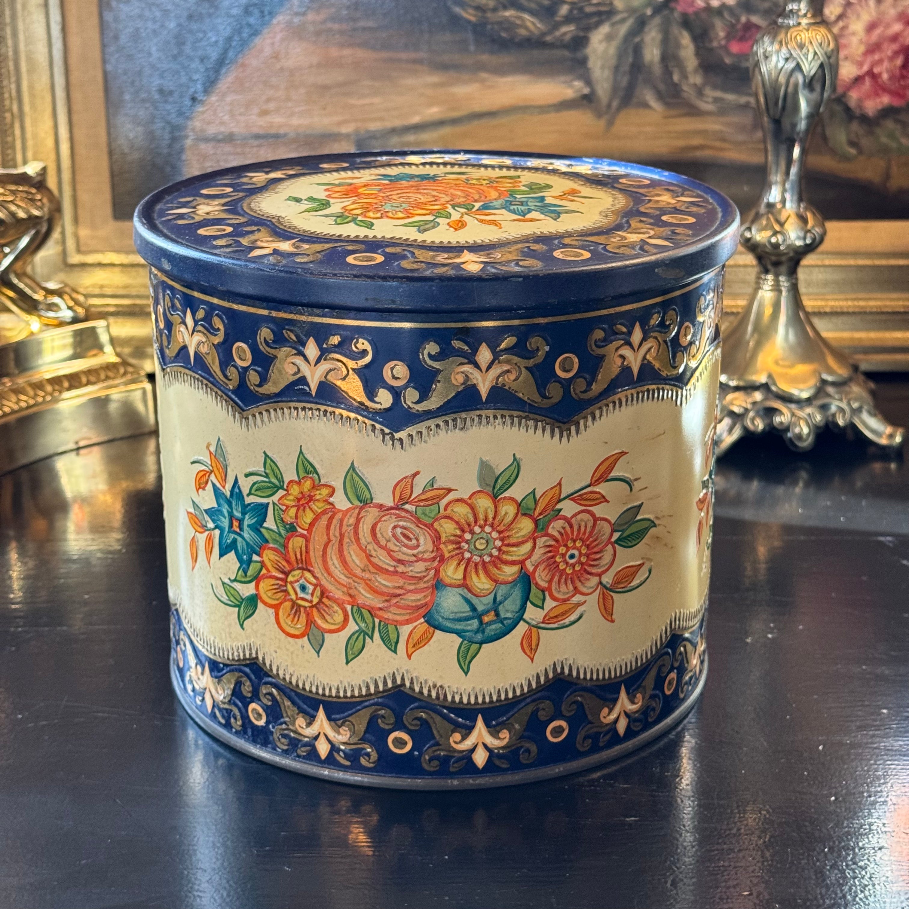 Tin with flower decoration