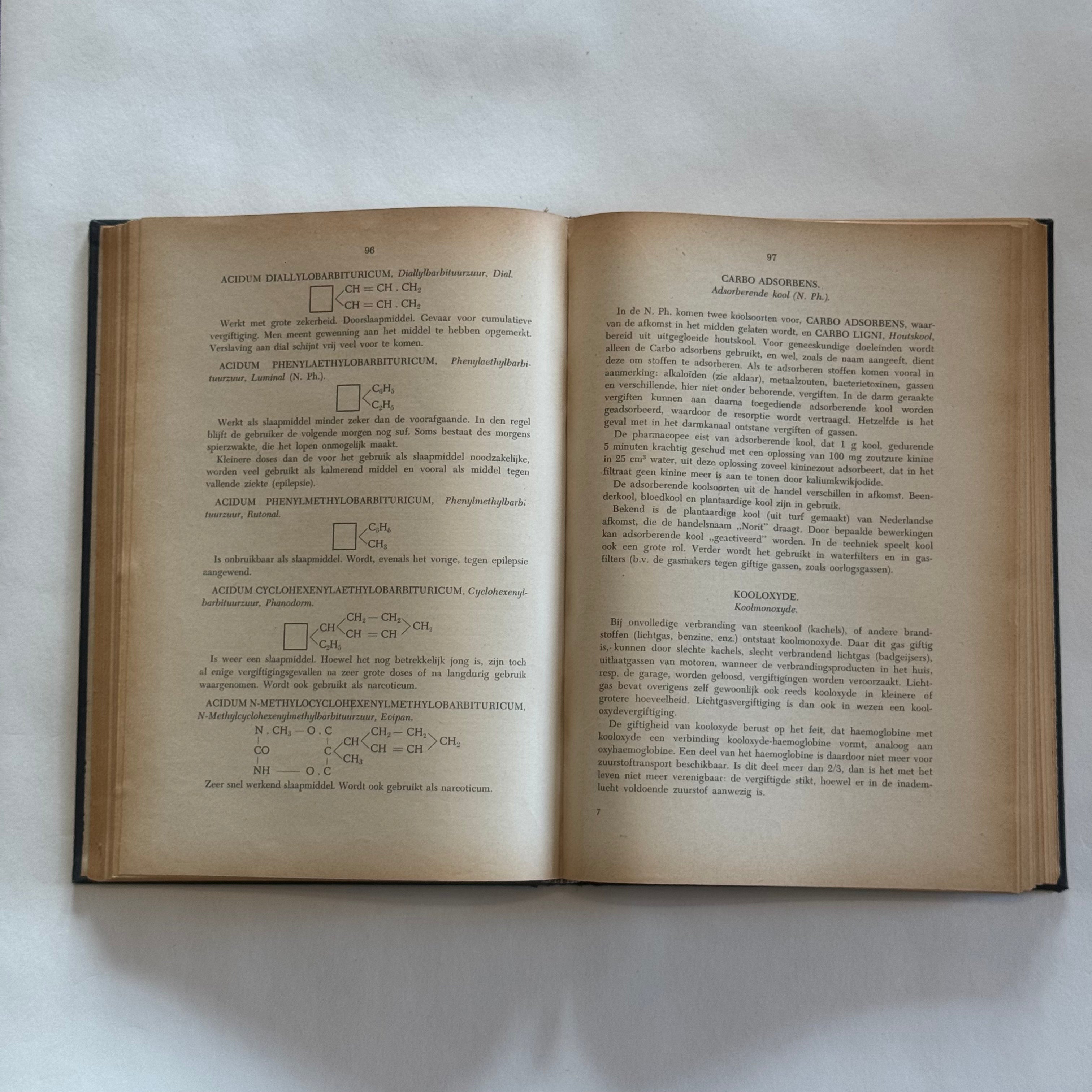 Elementaire Geneesmiddelleer Dr. U. G. Bijlsma (1947)