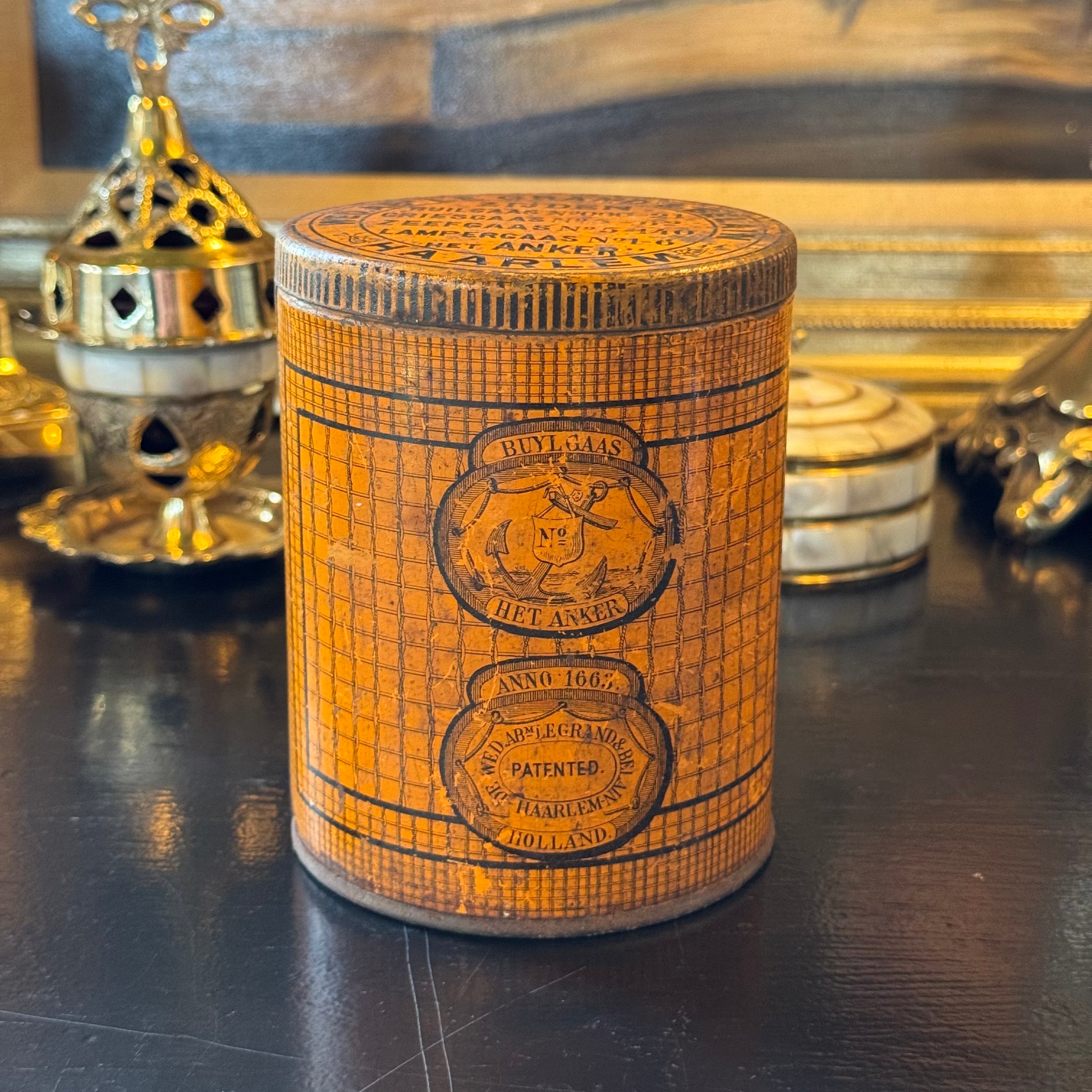 Antique Pharmacists Tin With Bulging Gauze (1849)