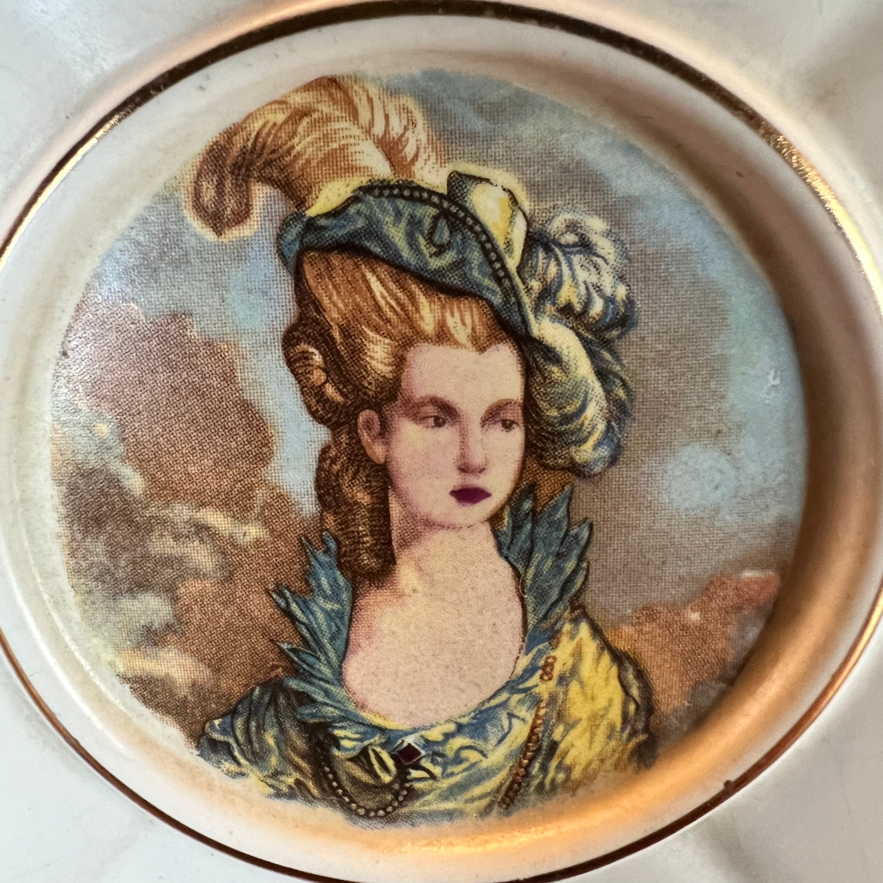 Portret van porselein The Collectionist