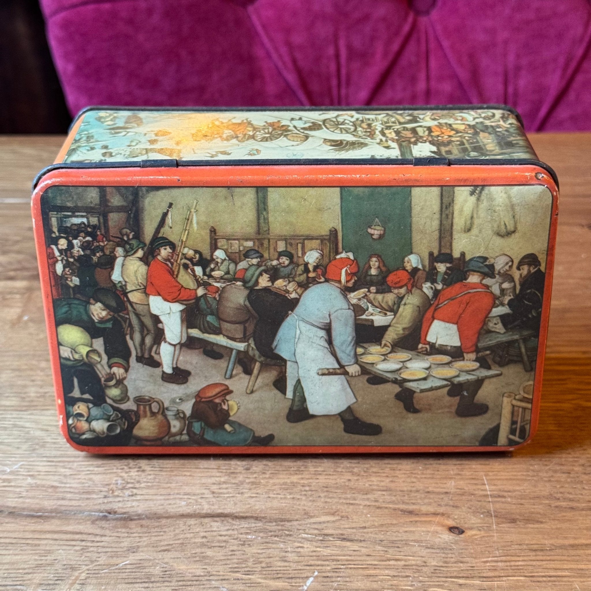 Antiek Decoratief Blik met Bruegel - achtige Tafereelillustraties - The Collectionist