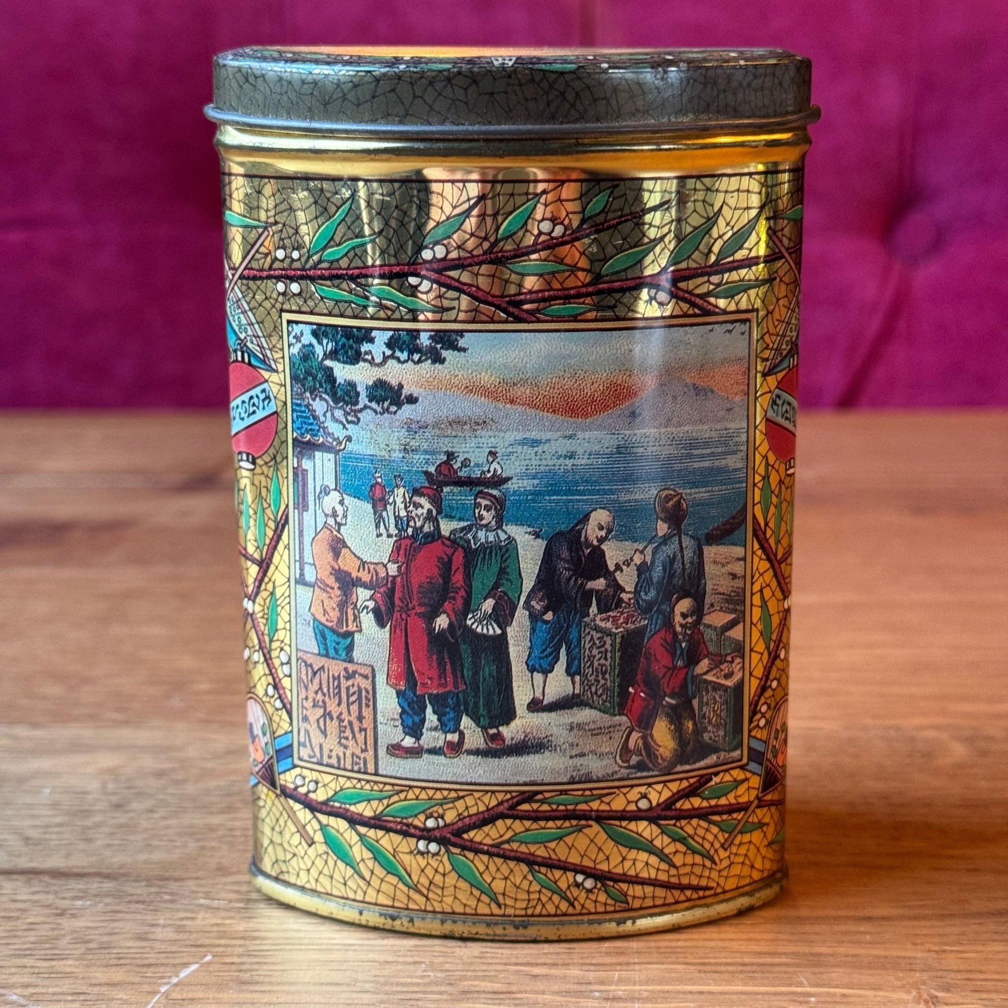 Antiek Driehoekig Theeblik - Chinoiserie & Goud Craquelé - The Collectionist