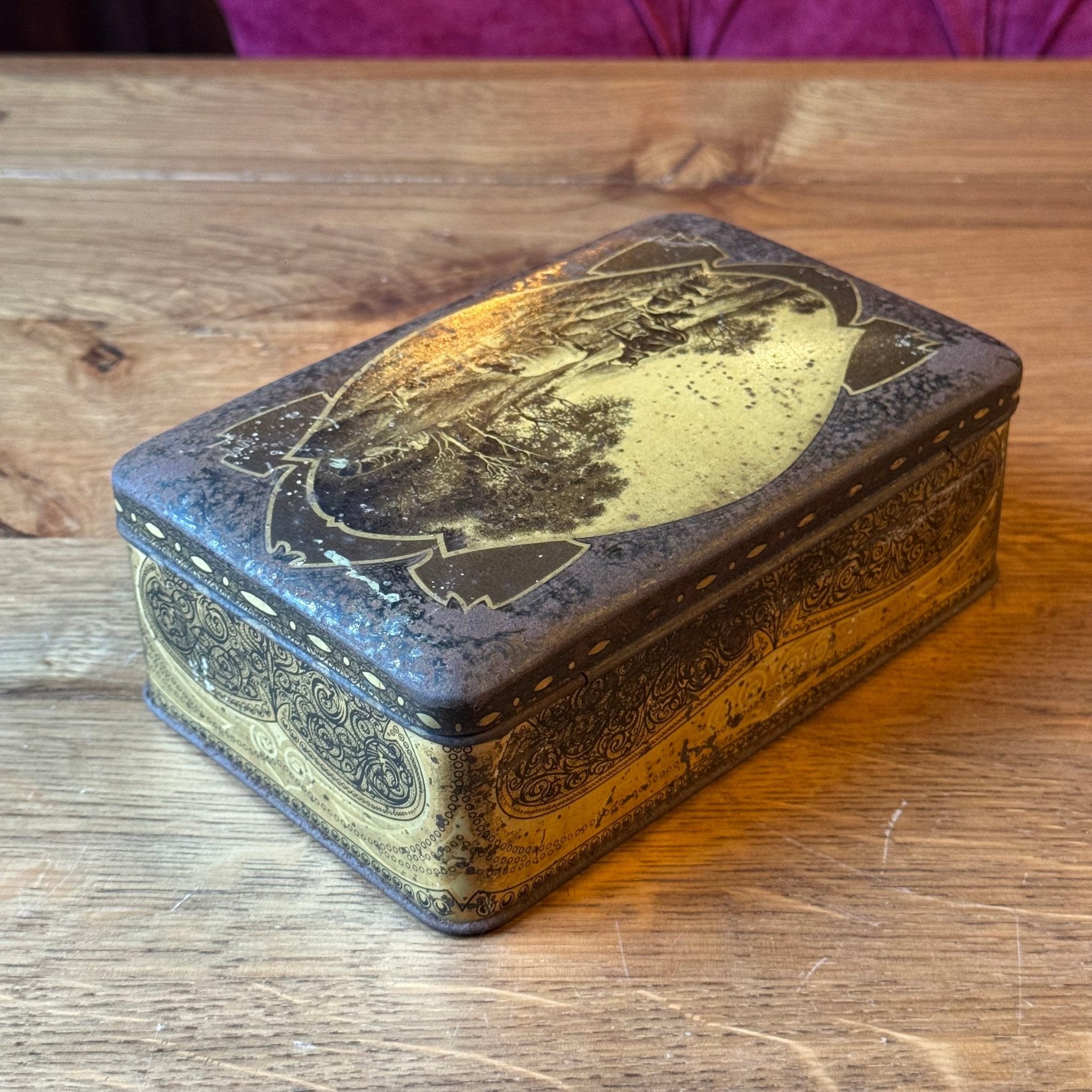 Antiek Jamin blik met landelijke scène – rechthoekig koekblik - The Collectionist