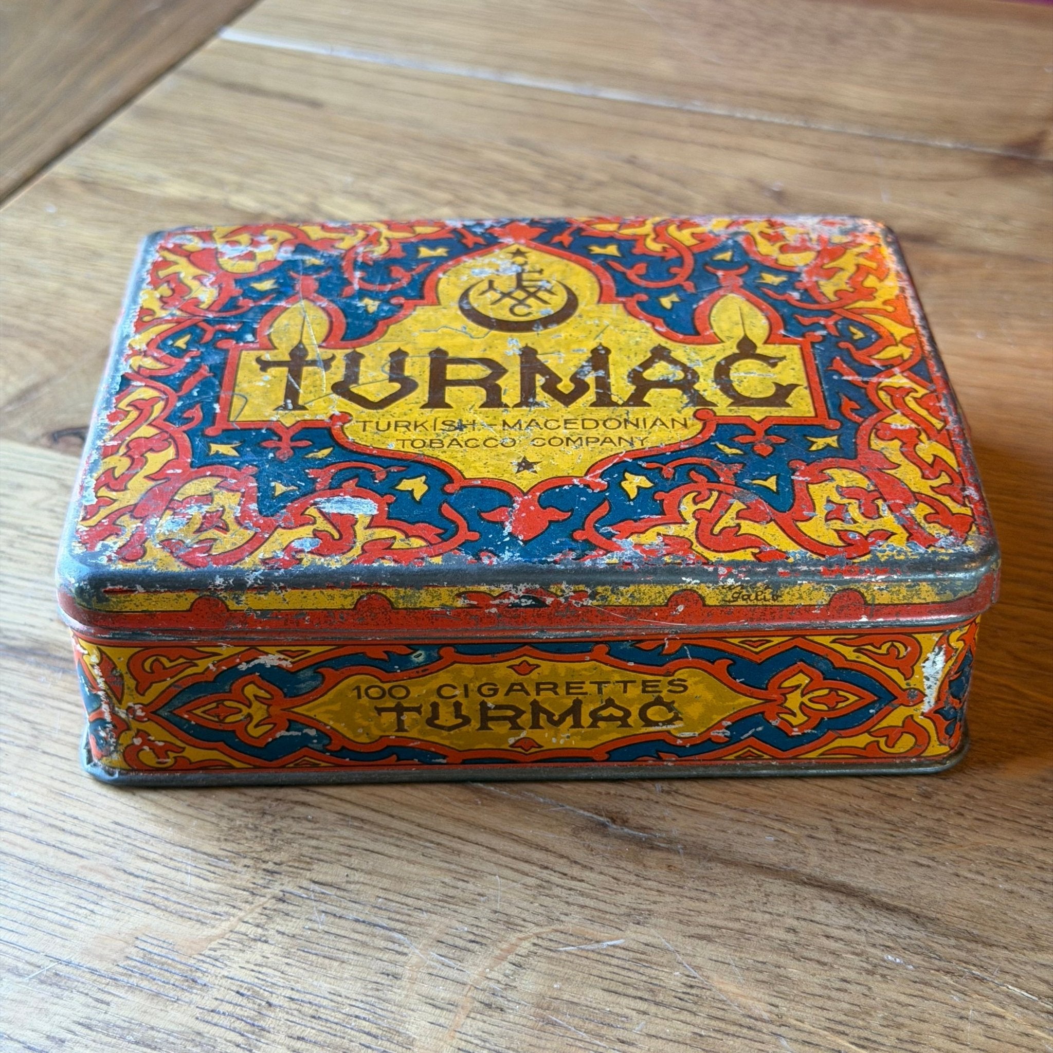 Antiek TUBMAC Sigarettenblik – Turkish Macedonian Tobacco Company – 100 Cigarettes