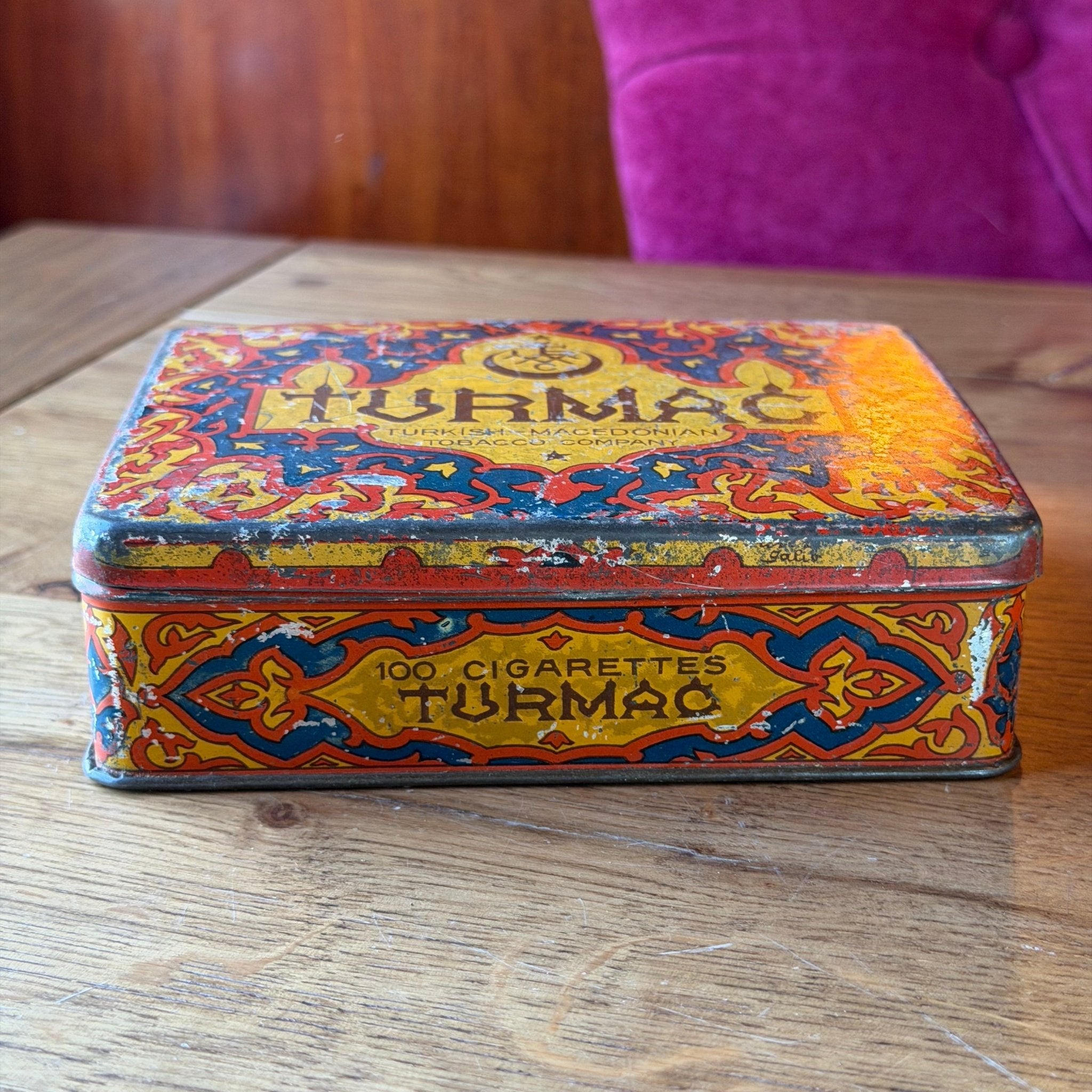 Antiek TUBMAC Sigarettenblik – Turkish Macedonian Tobacco Company – 100 Cigarettes