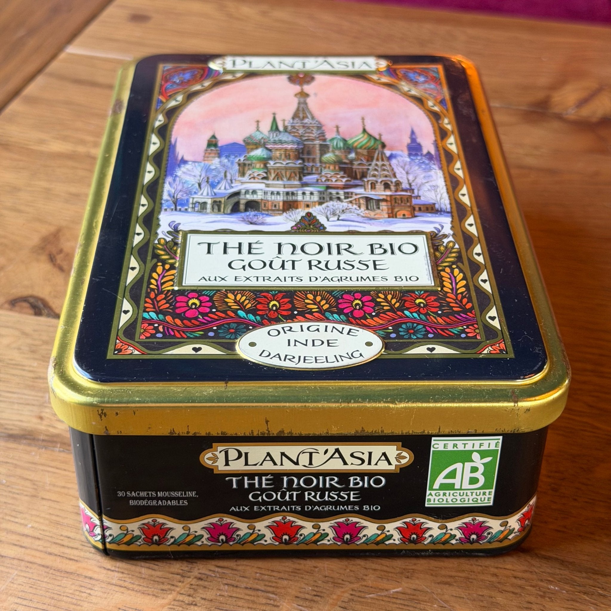 Decoratief Theeblik Plant’Asia – Thé Noir Bio Goût Russe – Darjeeling
