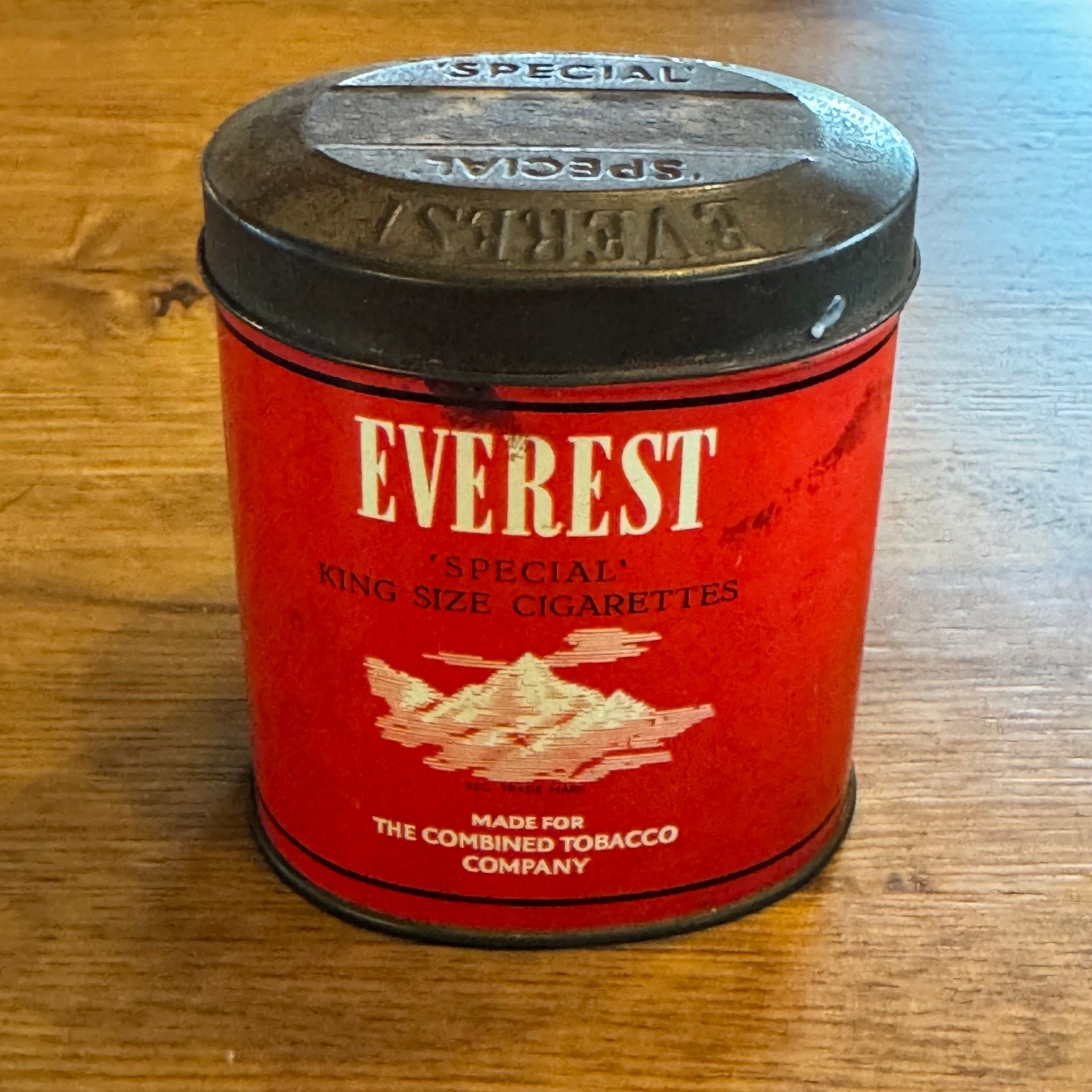 Everest Blik - The Collectionist