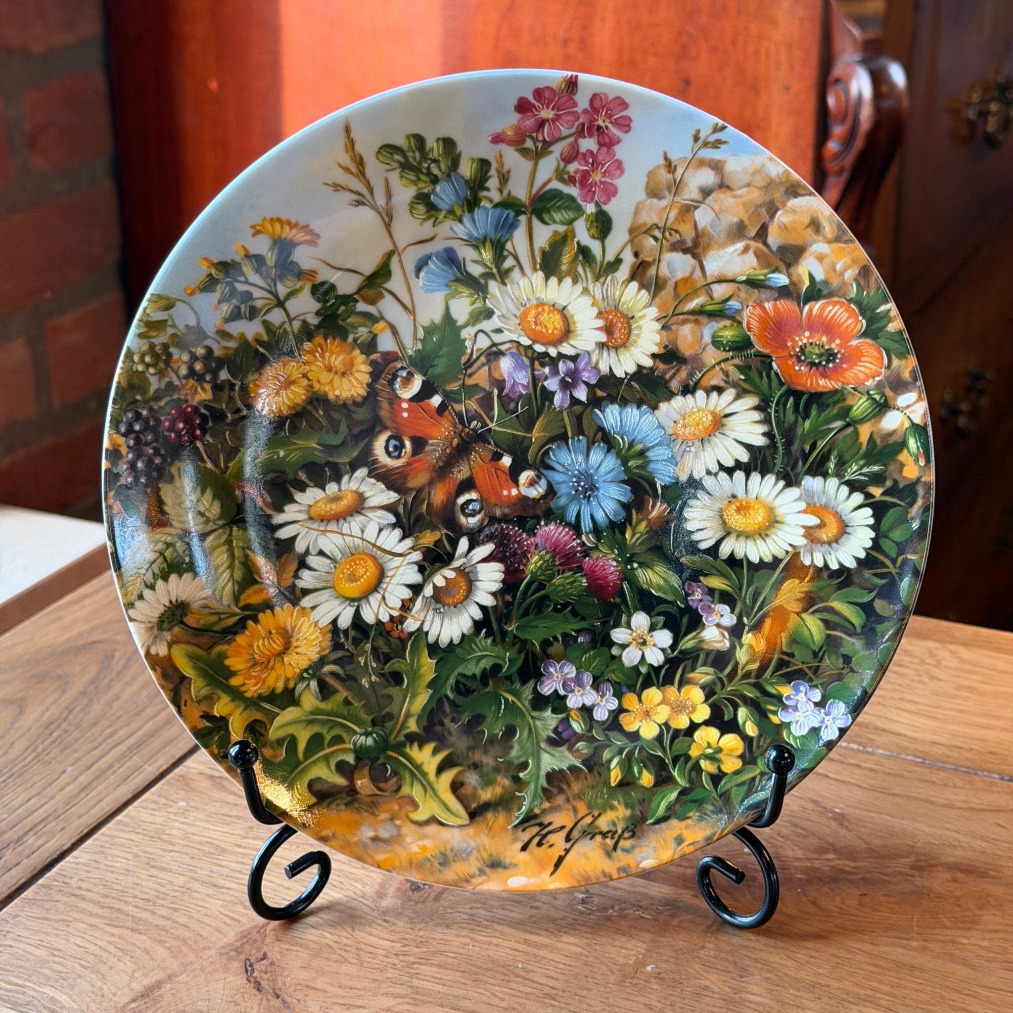 Fürstenberg wandbord An der Mauer (1989) – Hans Graß – Wilde Schönheiten - The Collectionist