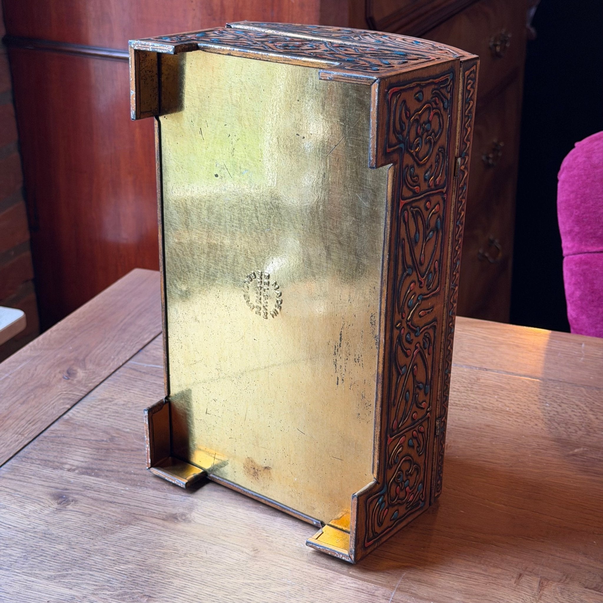 Groot reliëf blik met religieuze afbeelding – Madonna met kind - The Collectionist