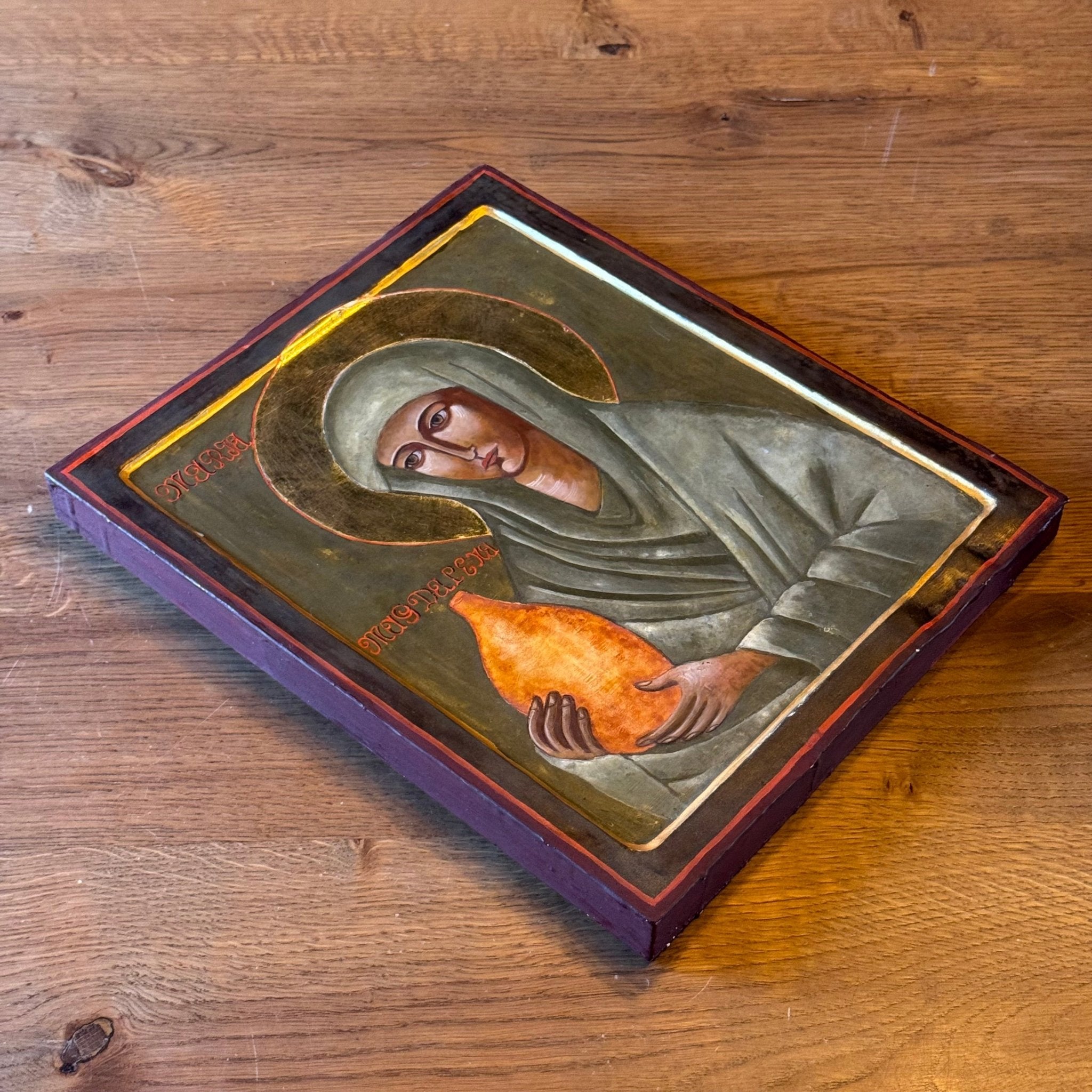 Handgeschilderde Icoon van Maria Magdalena op Houten Paneel – Verguld Nimbus – 20e Eeuw - The Collectionist