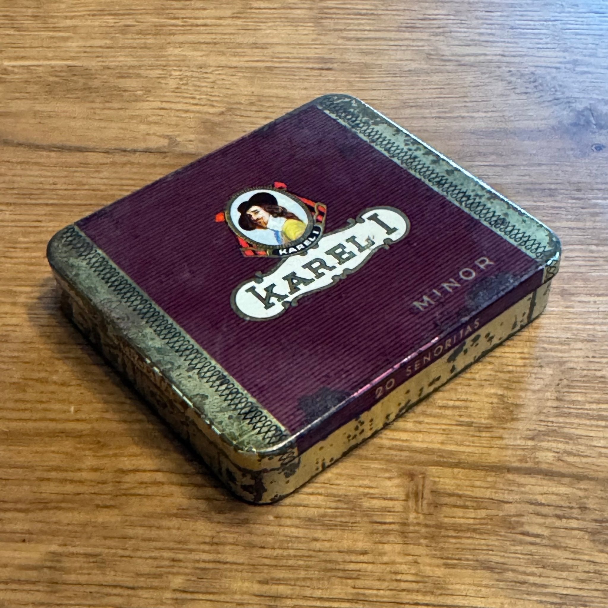 Karel I Minor Sigarenblik - The Collectionist