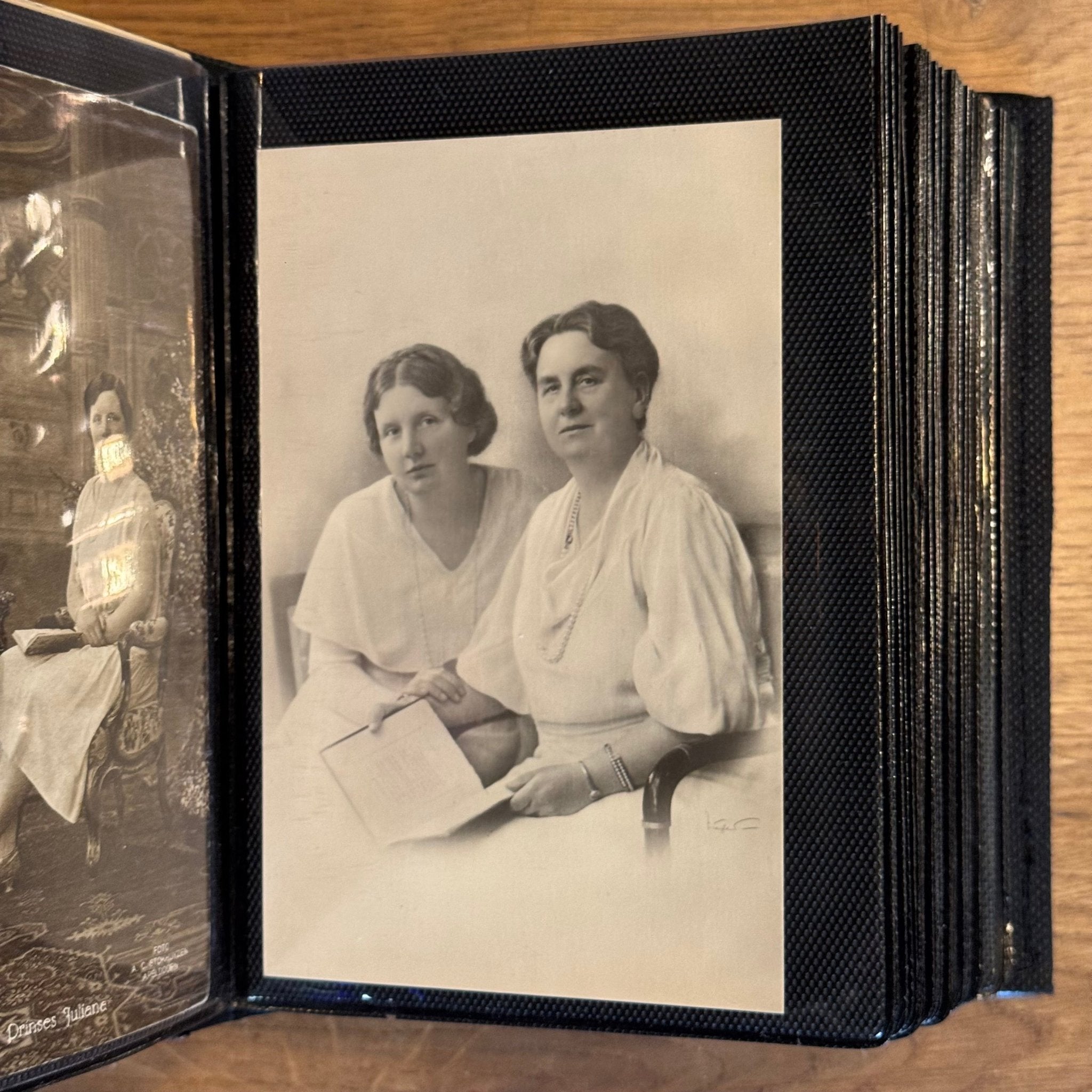 Koninklijk Huis Verzamelaarsalbum (1898–1948) - The Collectionist