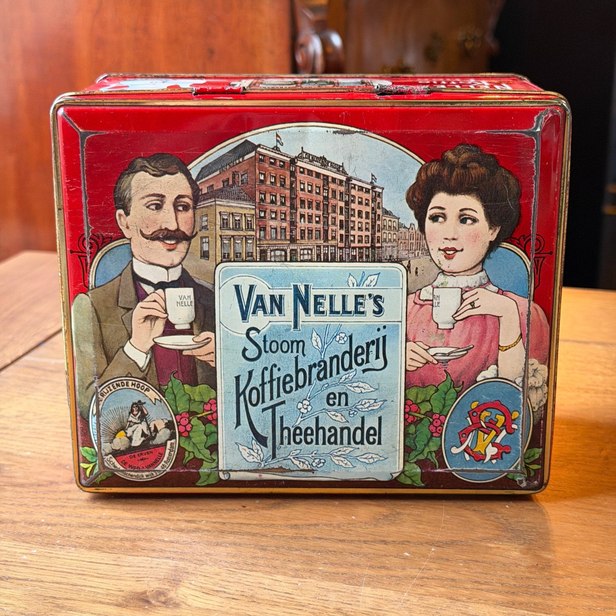Van Nelle’s koffie en thee blik met klassieke illustraties - The Collectionist