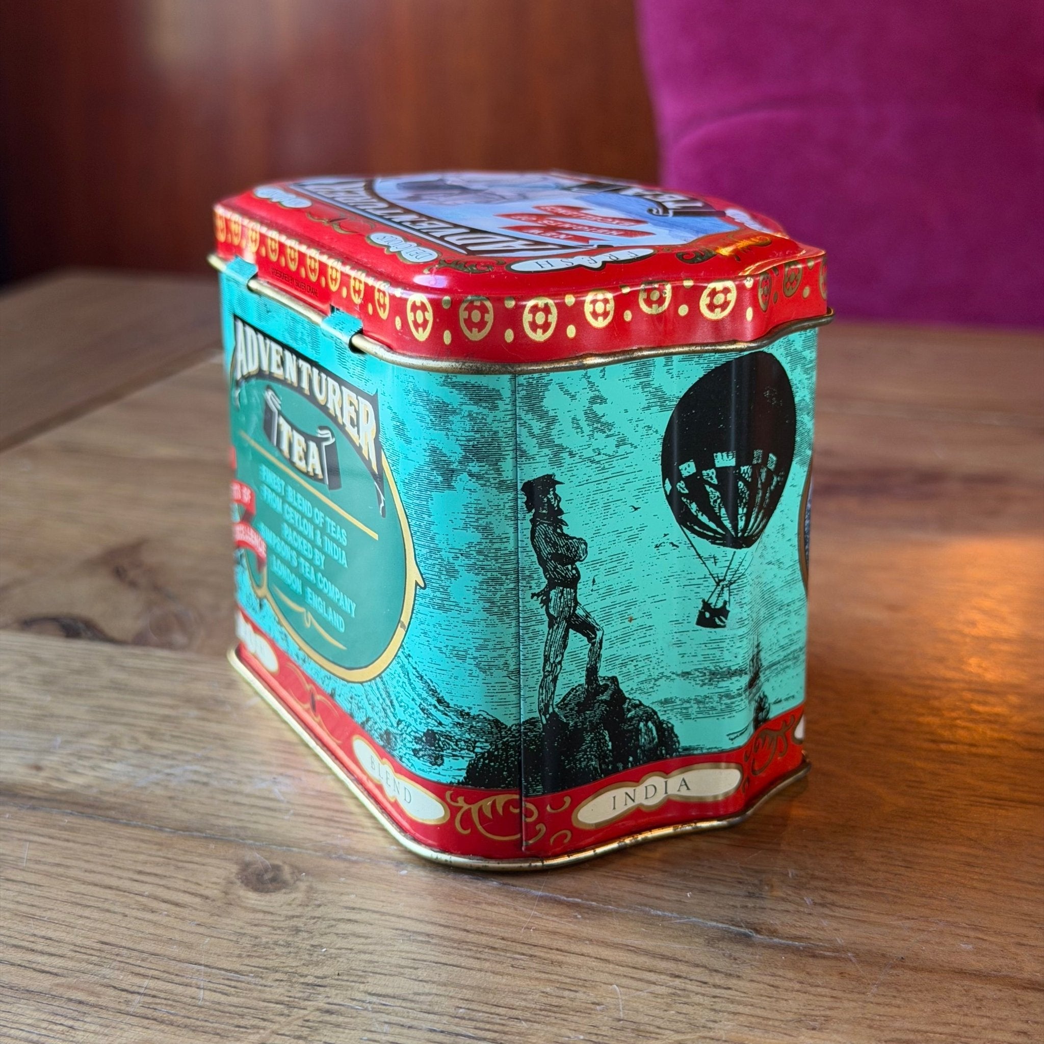 Vintage Adventurer Tea Tin – Engels Theeblik – Made in England