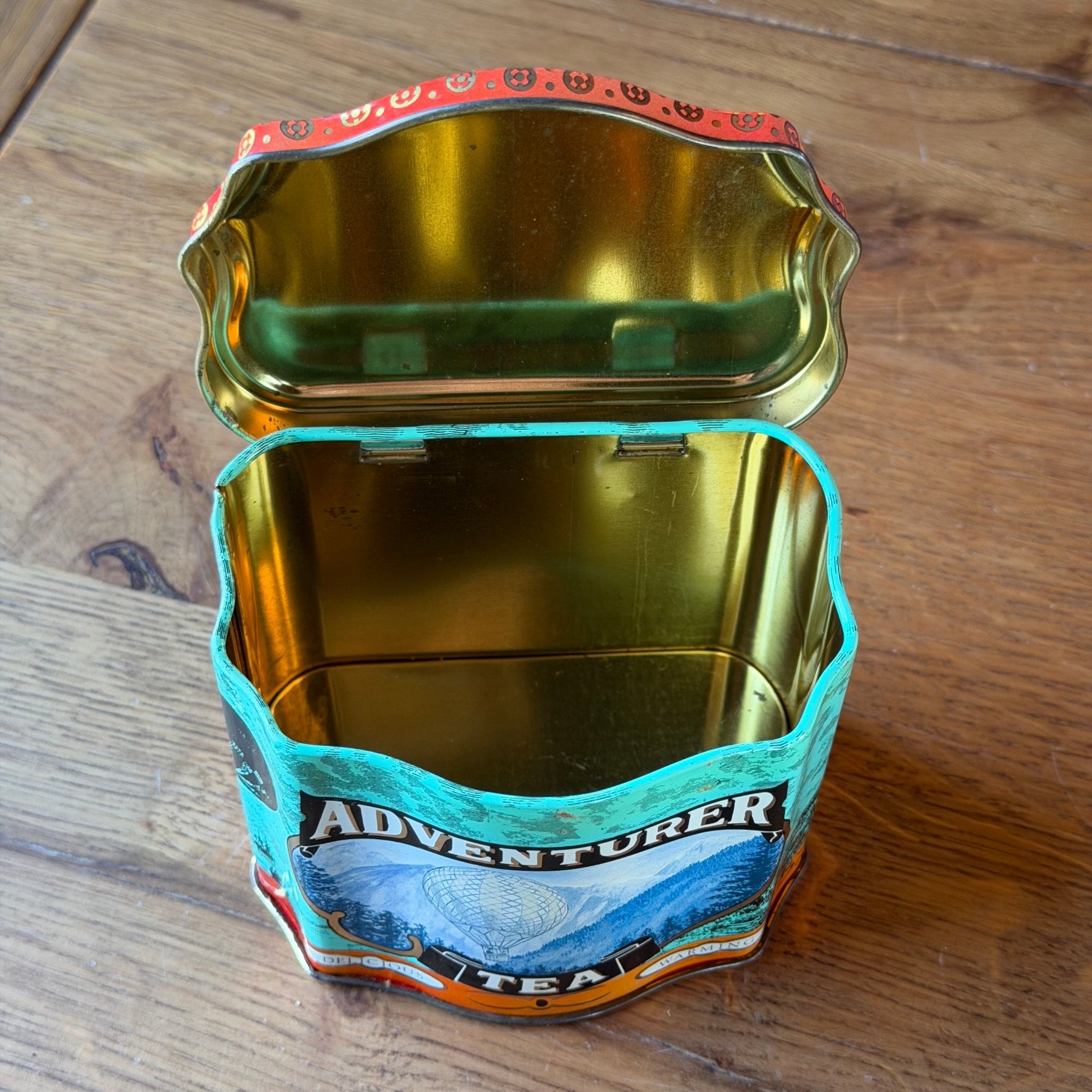 Vintage Adventurer Tea Tin – Engels Theeblik – Made in England