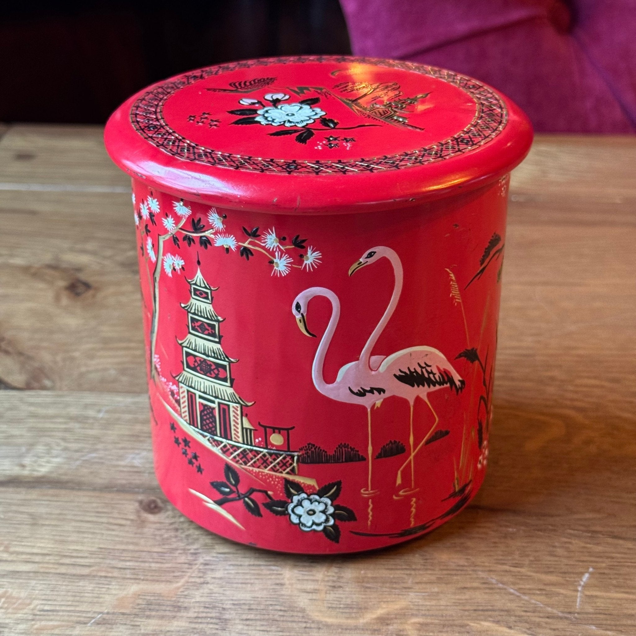 Vintage Engels Blik - Flamingo's & Pagode - Rood Chinoiserie (Jaren '50) - The Collectionist