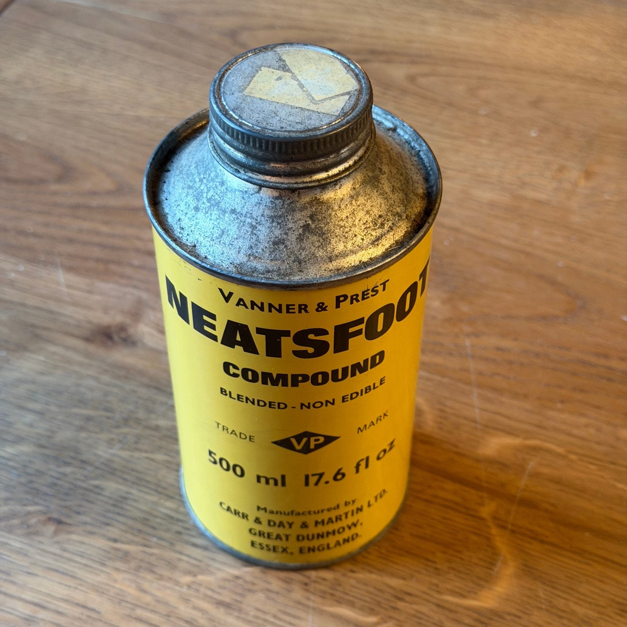Vintage Neatsfoot Oil Blik – Vanner & Prest – Industriële Gele Olieverpakking (500 ml) - The Collectionist