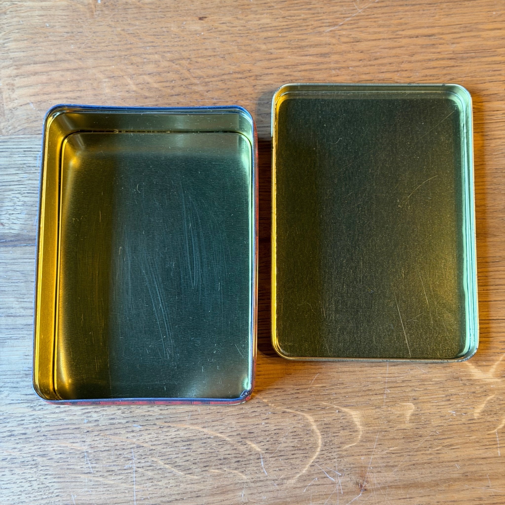 Vintage Toys Koekblik met Kerstetalage – Decoratief Blik, ca. eind 20e eeuw - The Collectionist