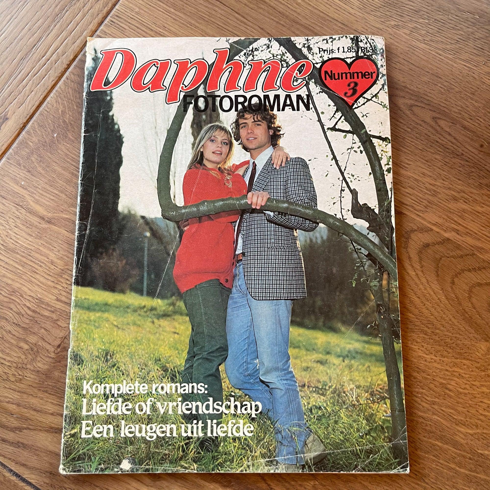 Daphne fotoroman - Bamestra Curiosa