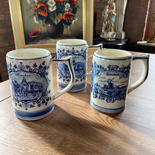 Drie Delfts Blauwe Heineken bierpullen - Bamestra Curiosa