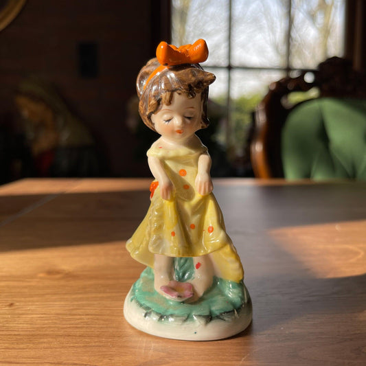 Porseleinen beeldje - Bamestra Curiosa