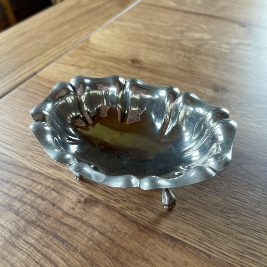 Verzilverd Chippendale schaaltje - Bamestra Curiosa