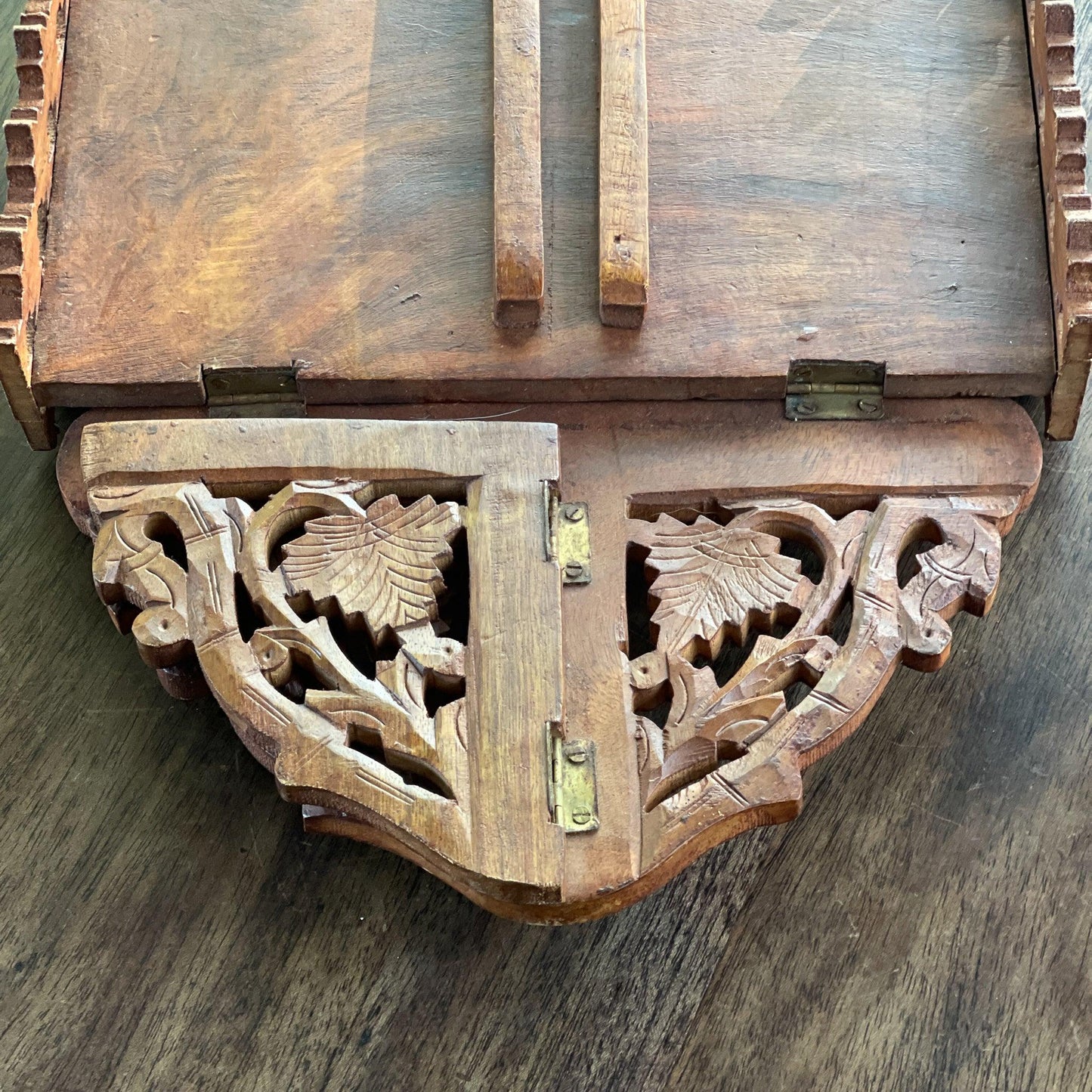 Antiek altaar houtsnijwerk - Bamestra Curiosa