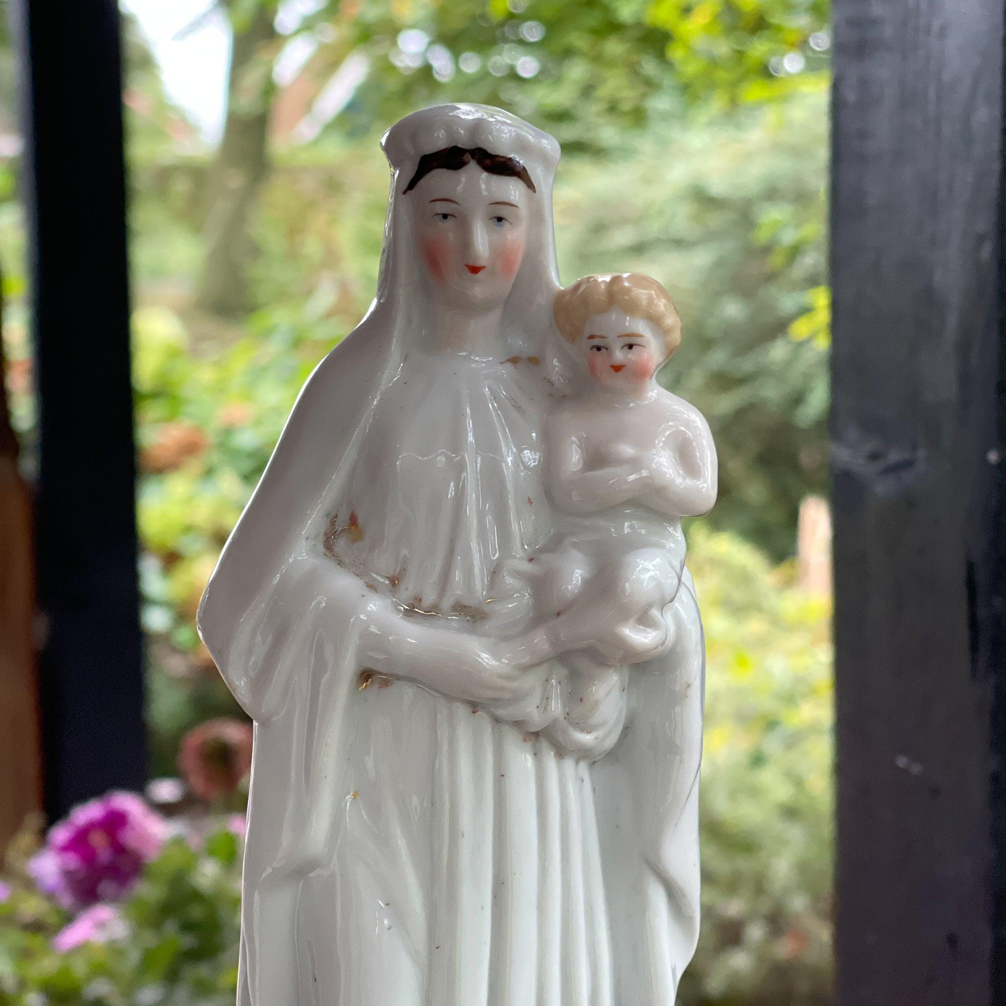 Antiek Maria beeld van porselein - Bamestra Curiosa