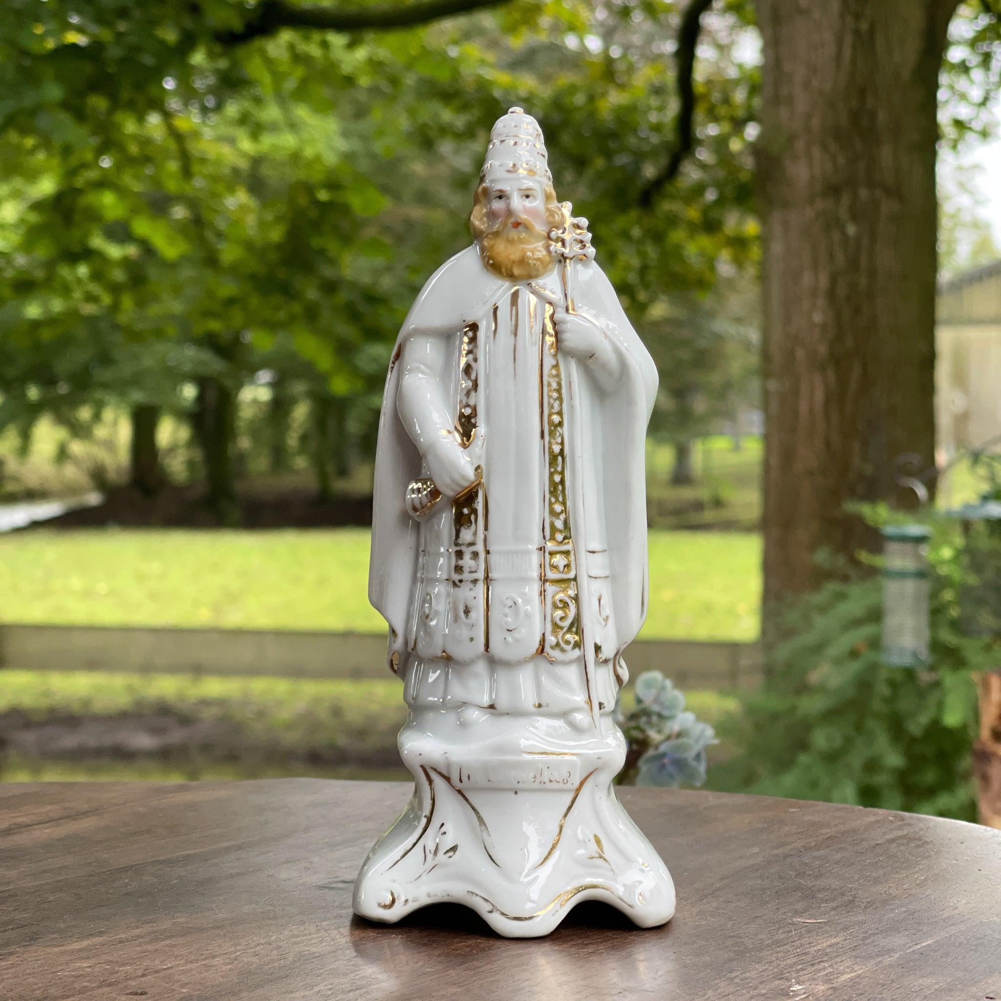 Antiek zeldzaam porseleinen beeld van St. Cornelius - The Collectionist