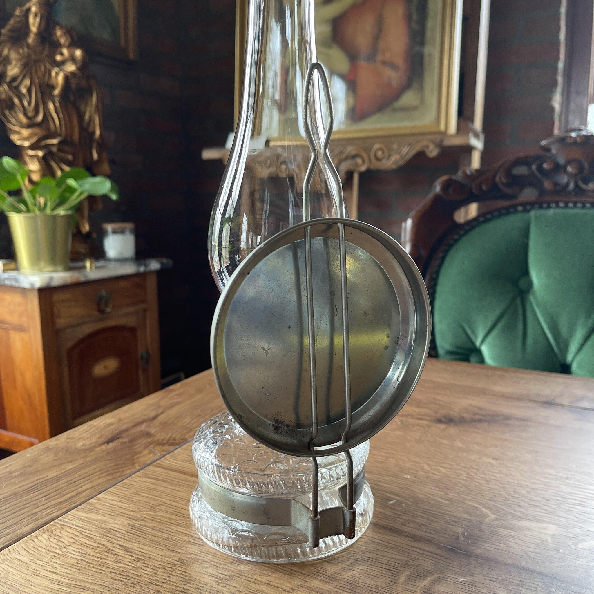 Antieke glazen olielamp - Bamestra Curiosa