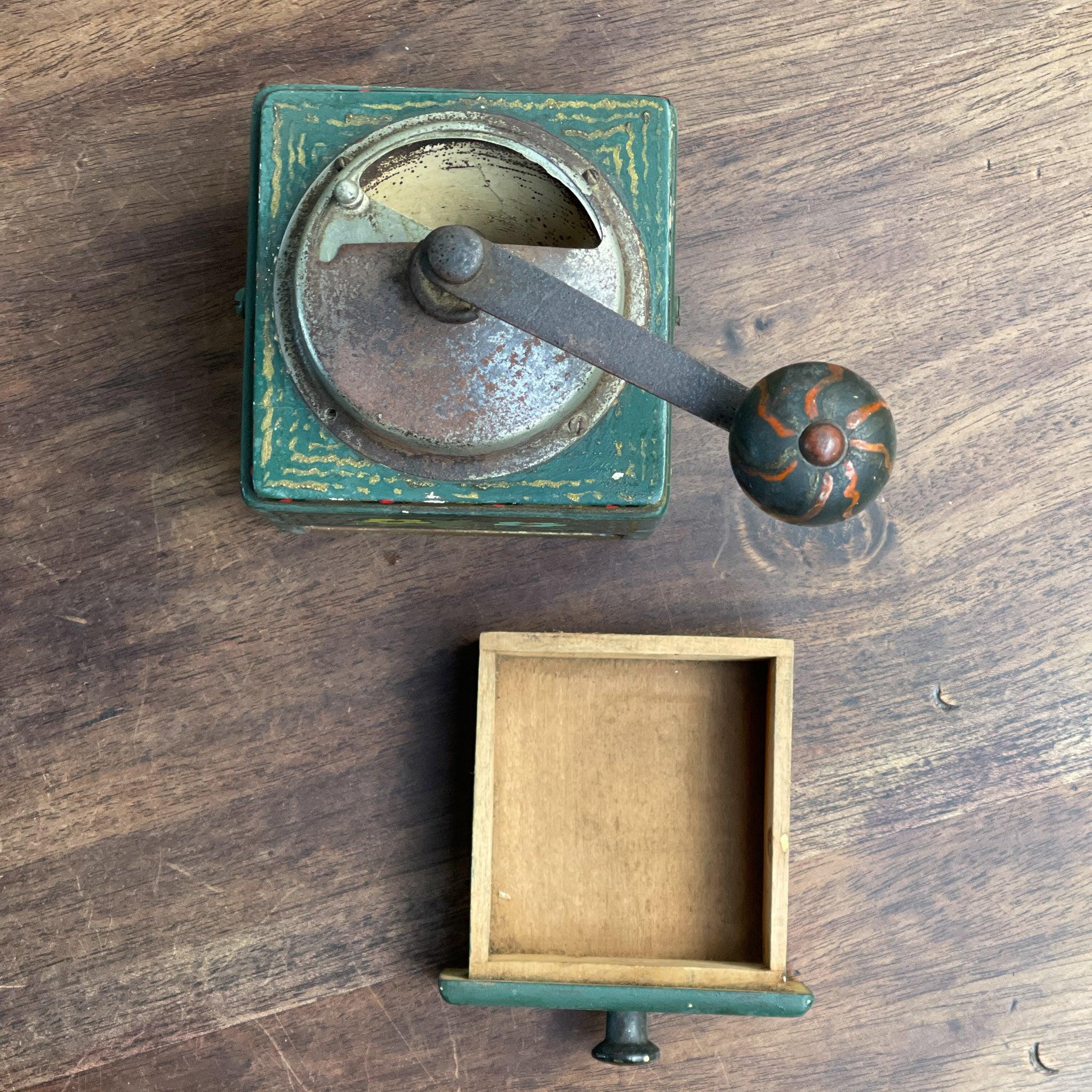 Antieke Hindeloopen geschilderde koffiemolen - The Collectionist