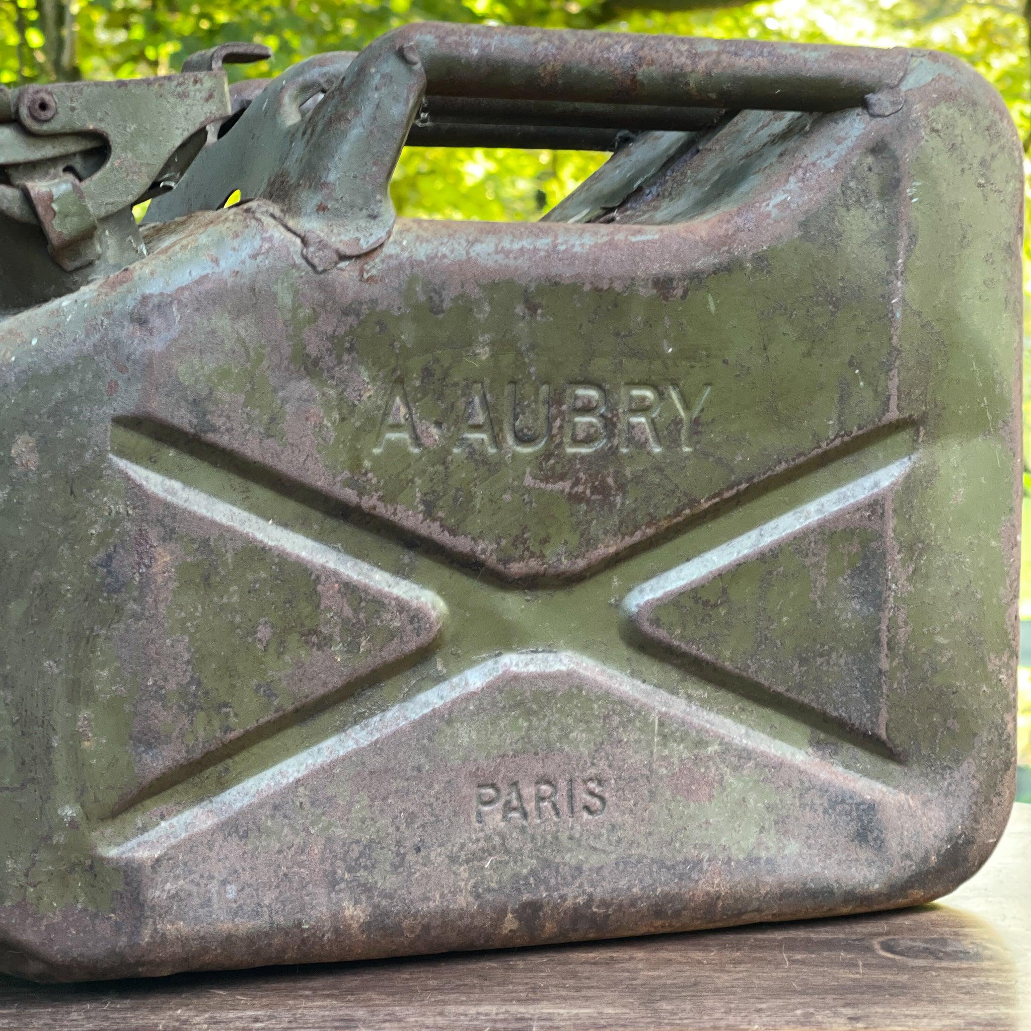 Antieke ijzeren Jerrycan A. Aubry Paris - The Collectionist