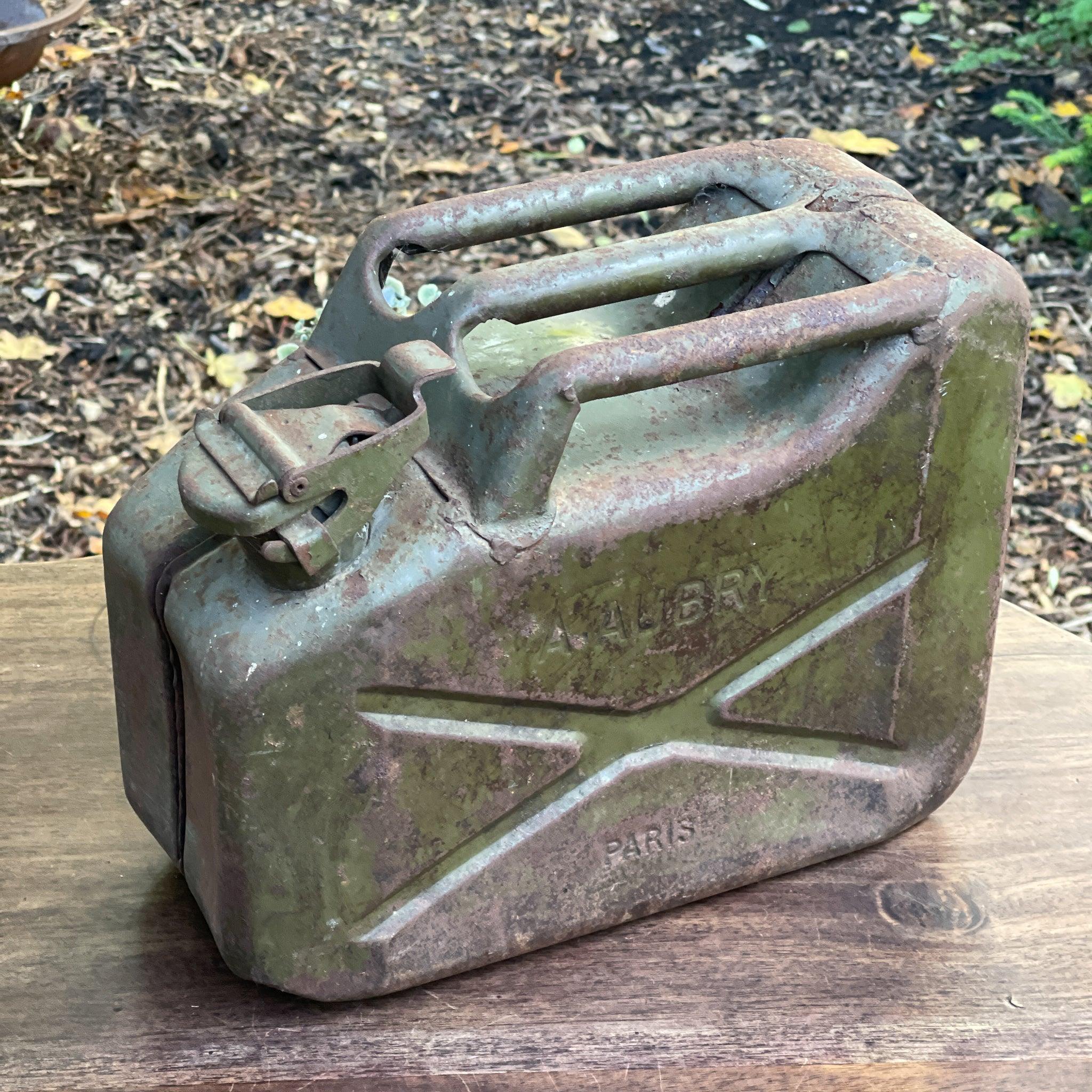 Antieke ijzeren Jerrycan A. Aubry Paris - The Collectionist