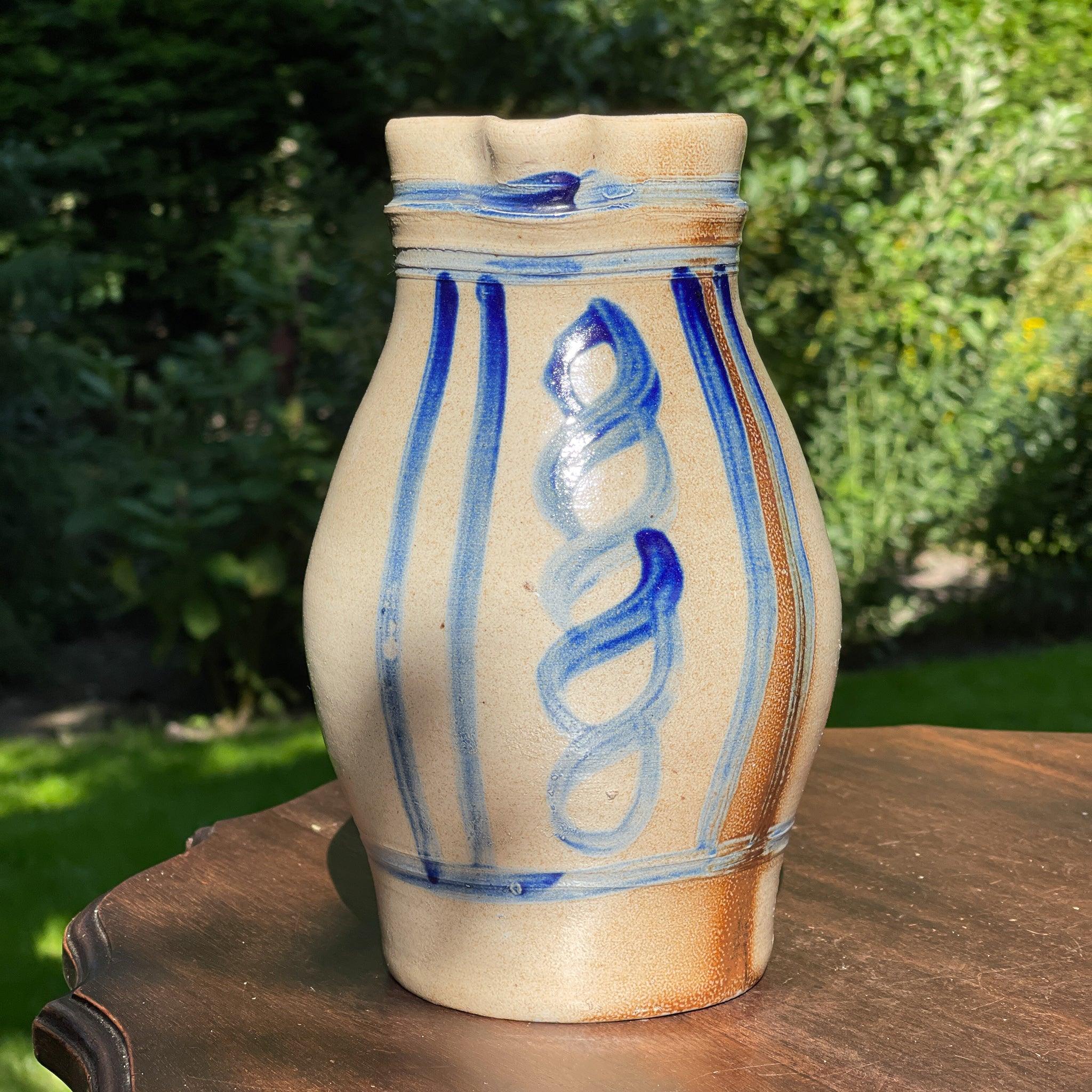 Antieke Keulse aardewerk schenkkan / vaas 1.5 L - Bamestra Curiosa