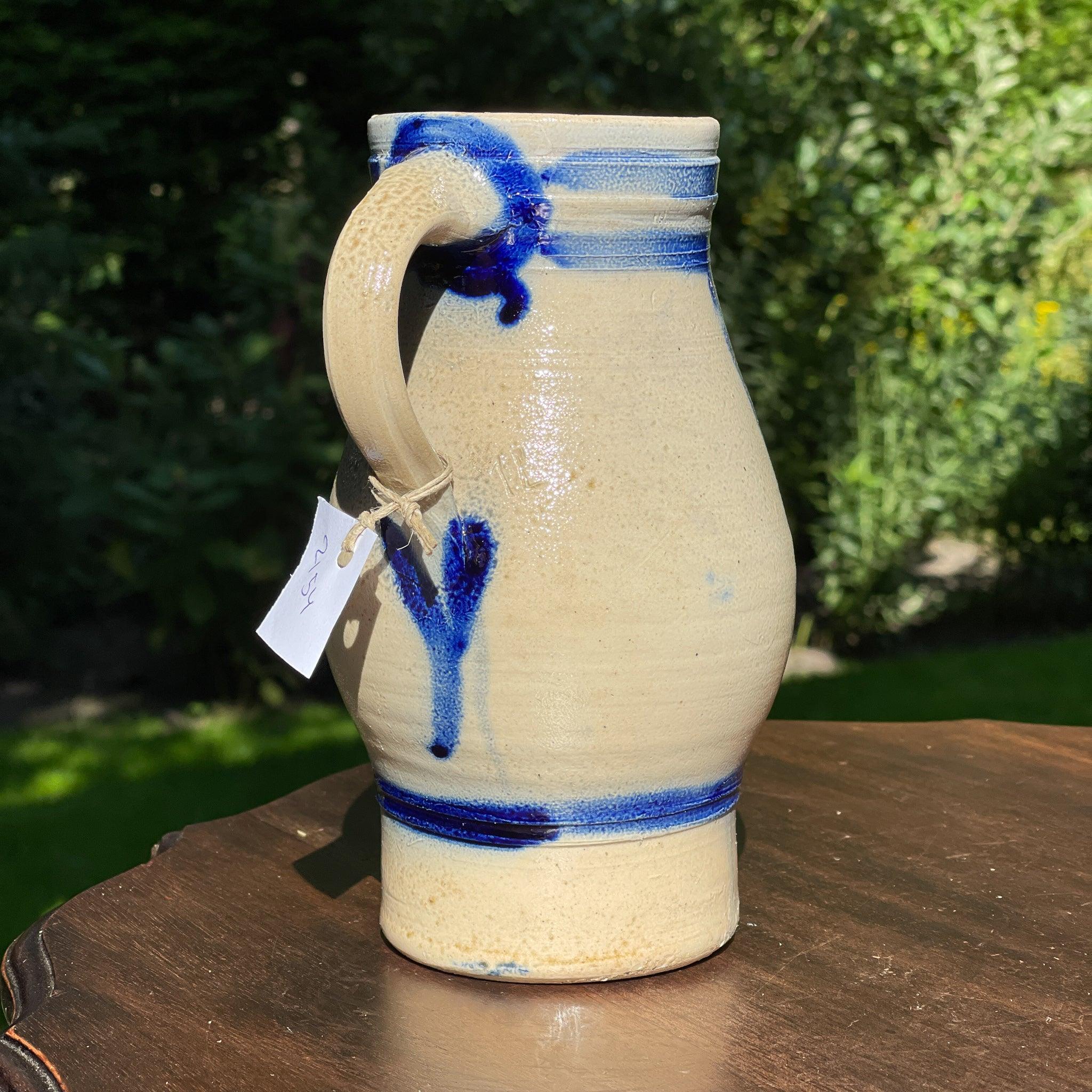 Antieke Keulse aardewerk schenkkan / vaas 1L - Bamestra Curiosa